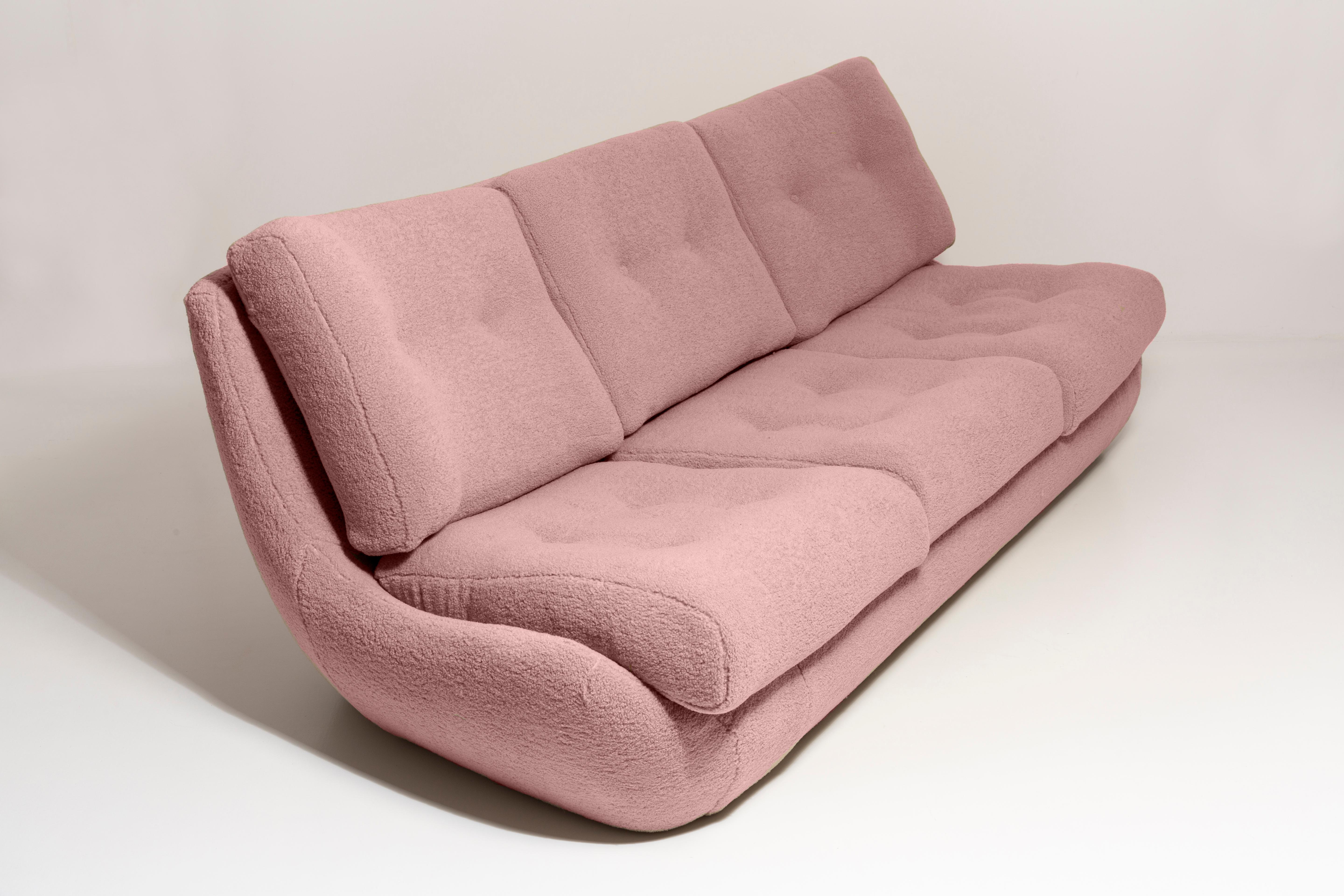 Mid-Century Modern 20th Century Pink Blush Boucle Atlantis Sofa, Europe, 1960s For Sale
