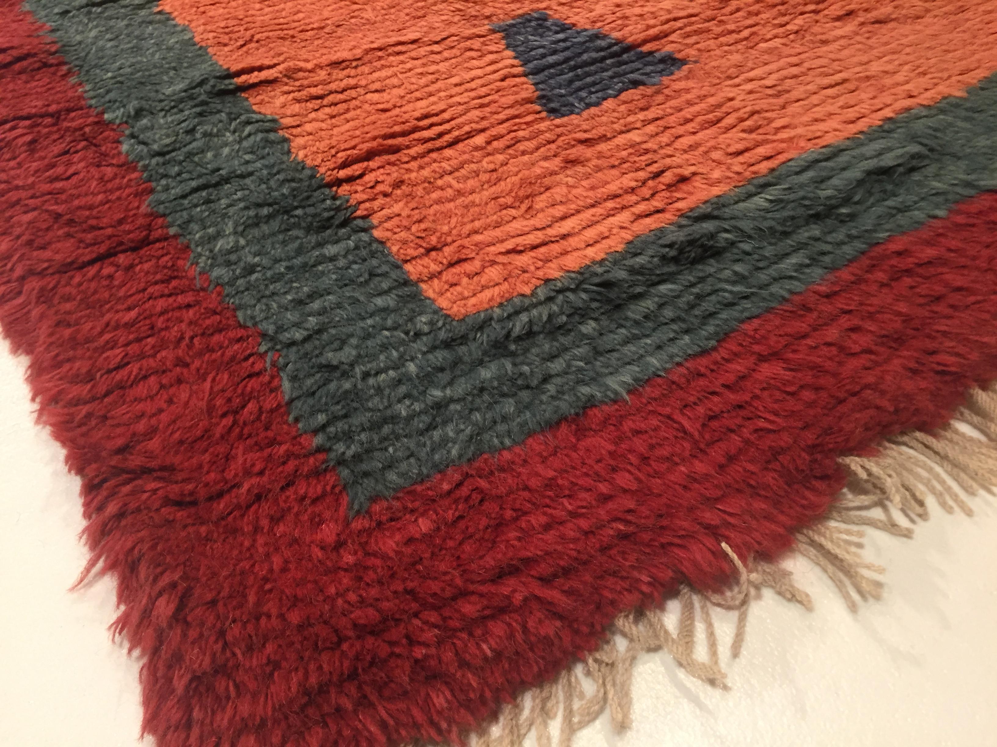 20th Century Pink Red Green in Wool Turkey Nomad Tulu with 1970s Design In Good Condition For Sale In Firenze, IT