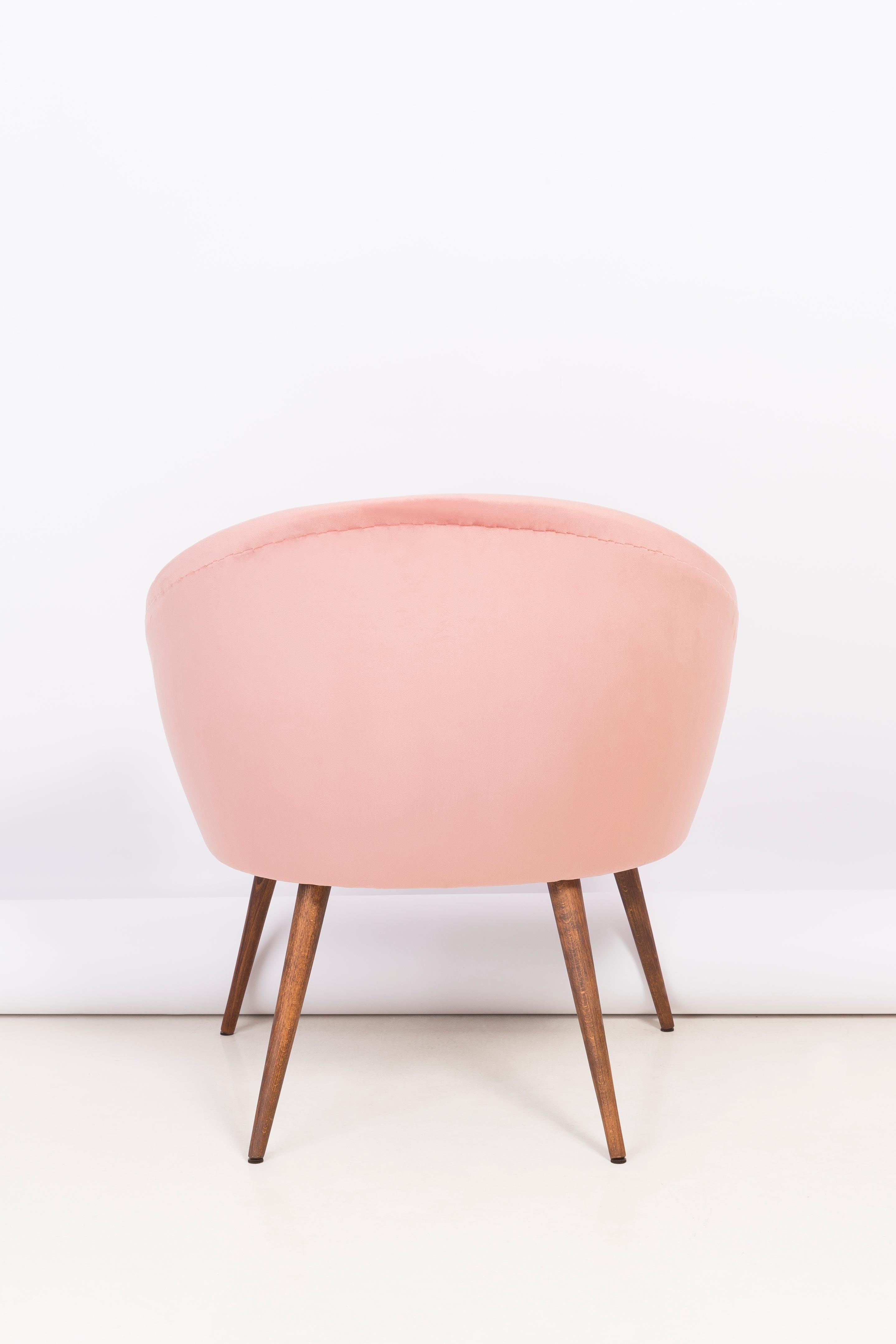 Mid-Century Modern 20th Century Pink Velvet Shell Club Armchair, 1960s For Sale