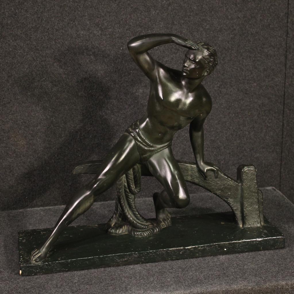 Sculpture de marin en plâtre Art déco français du 20e siècle, 1940 en vente 2