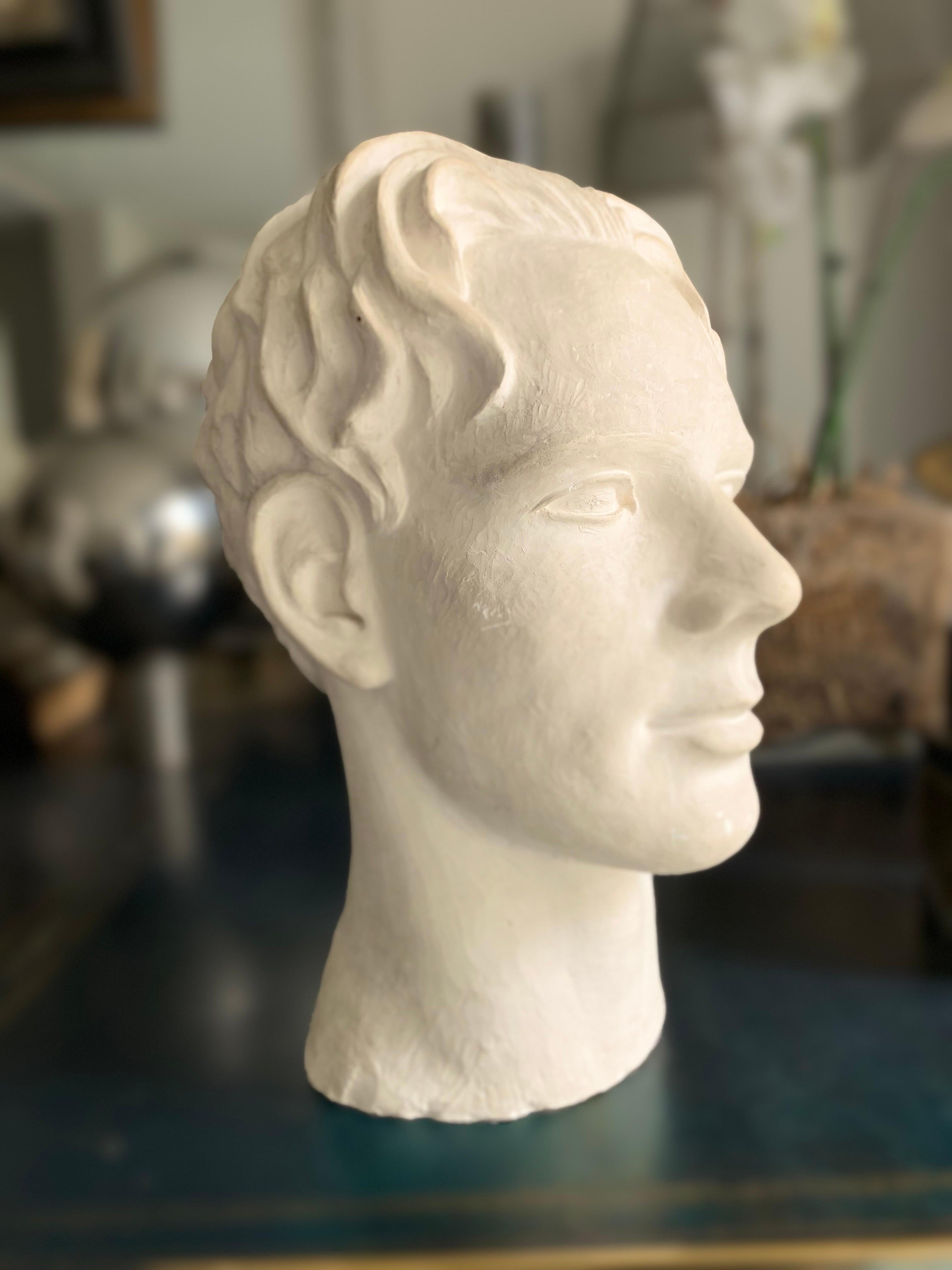 Busto in gesso di uomo del XX secolo di Stina Edman in vendita 7