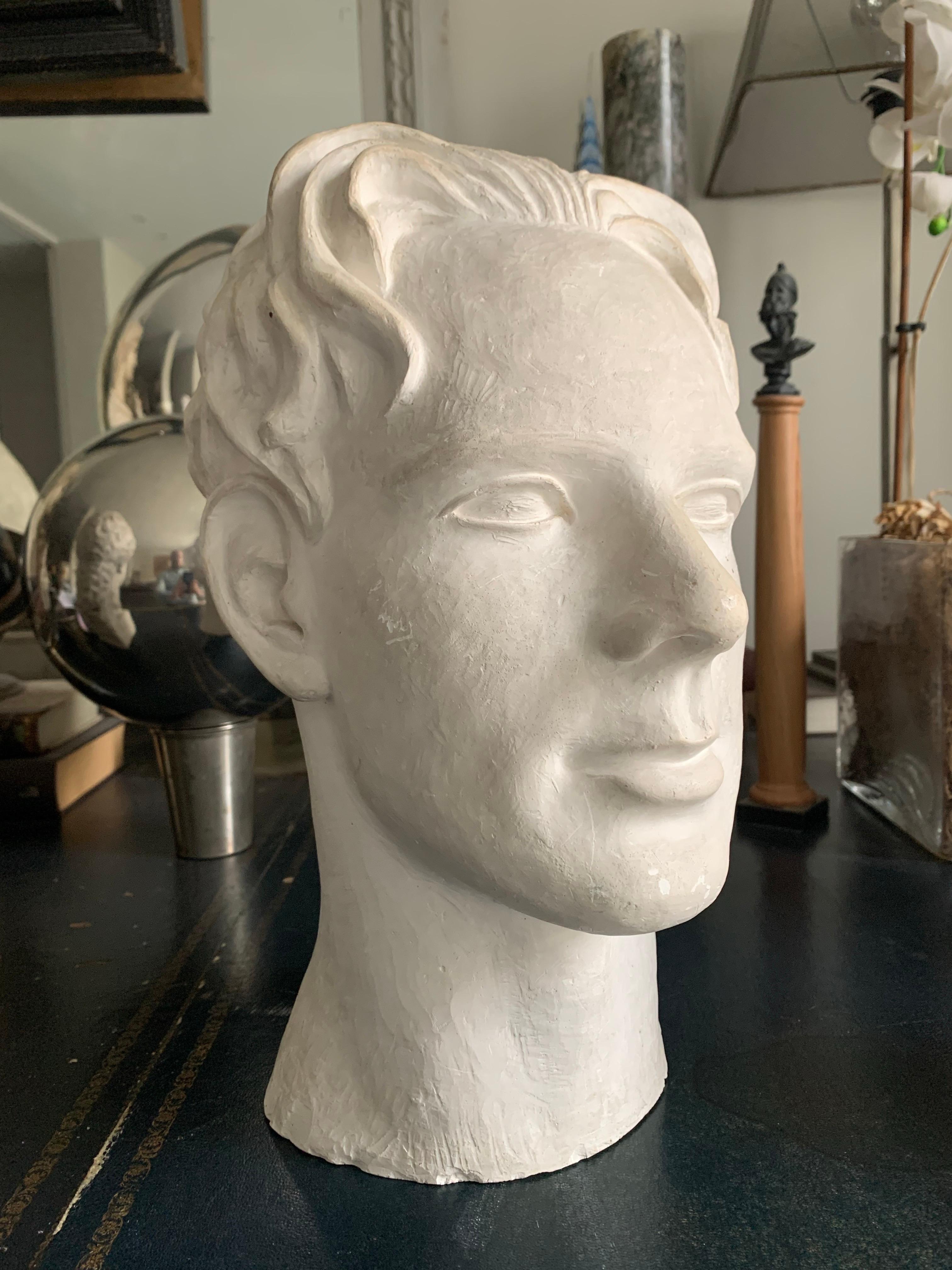 Busto in gesso di uomo del XX secolo di Stina Edman in vendita 9