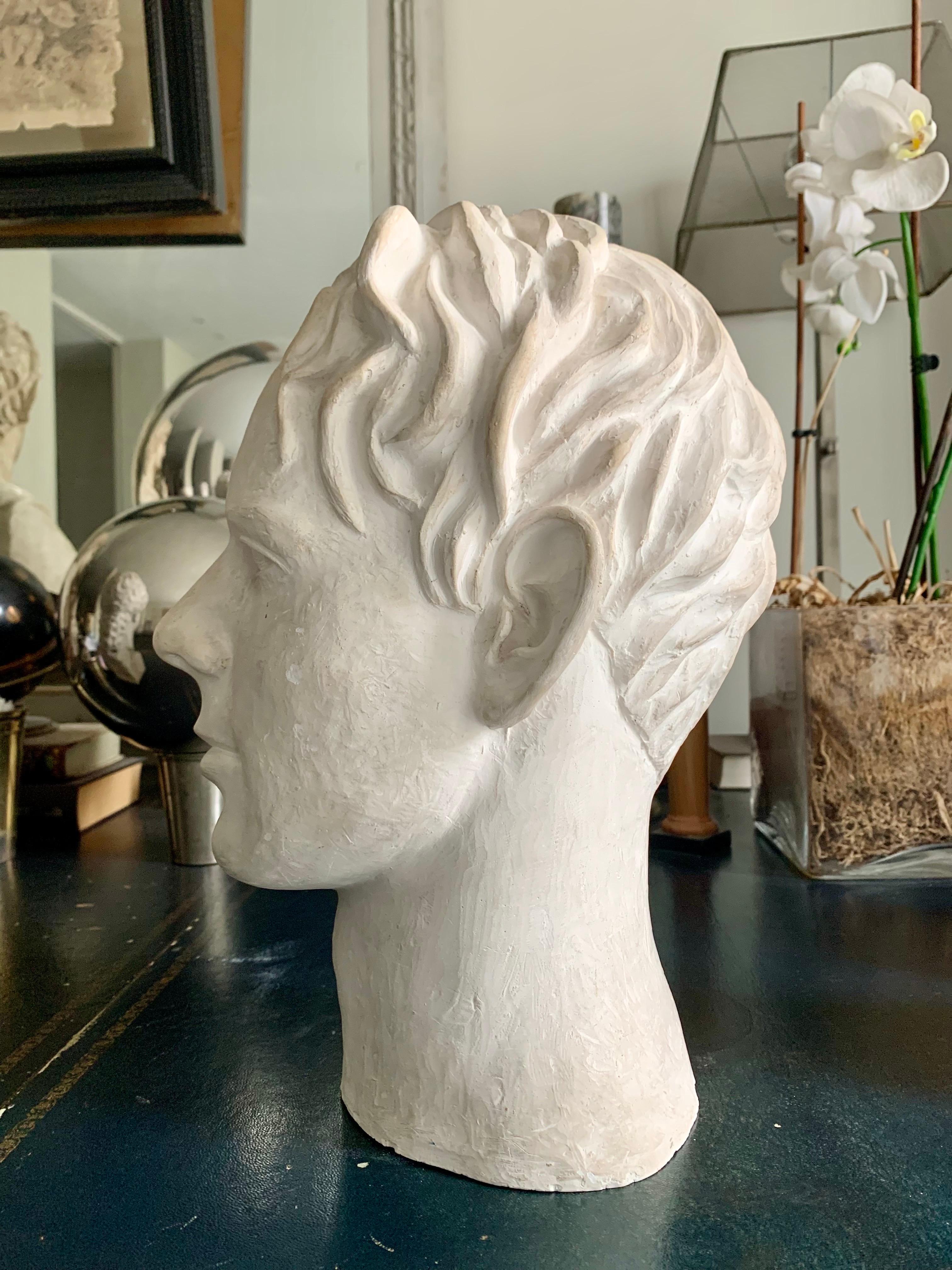 Busto in gesso di uomo del XX secolo di Stina Edman In condizioni buone in vendita a Madrid, ES