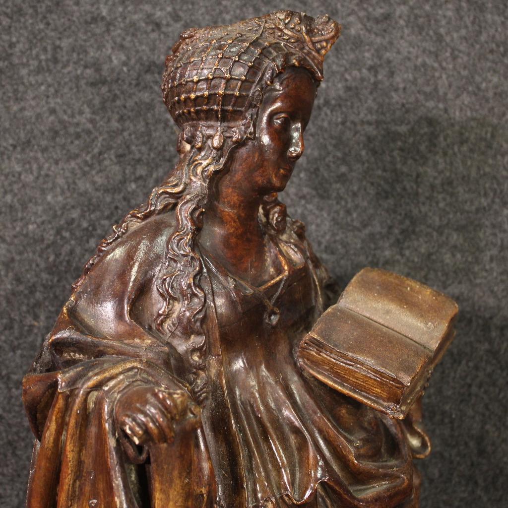 Escultura religiosa flamenca de escayola del siglo XX Santa Catalina de Alejandría 2