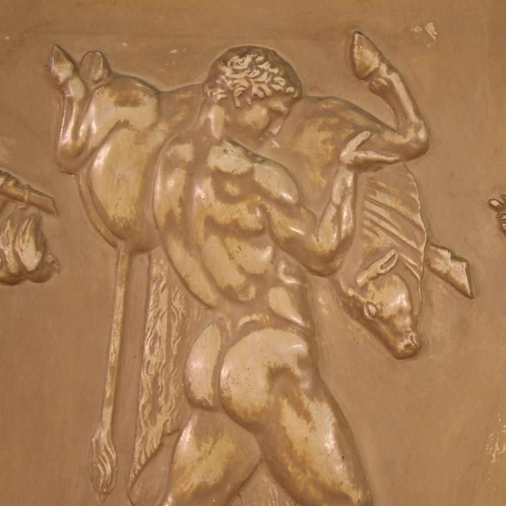 sculpture de bas-relief italienne en plâtre du 20e siècle, années 1950 en vente 1