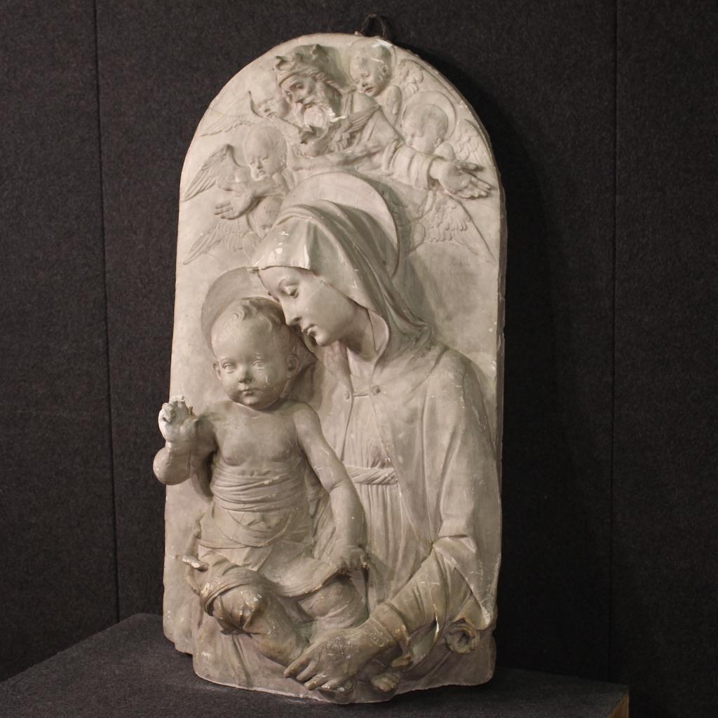 20th Century Plaster Italian Religious High Relief Sculpture Madonna with Child In Fair Condition In Vicoforte, Piedmont