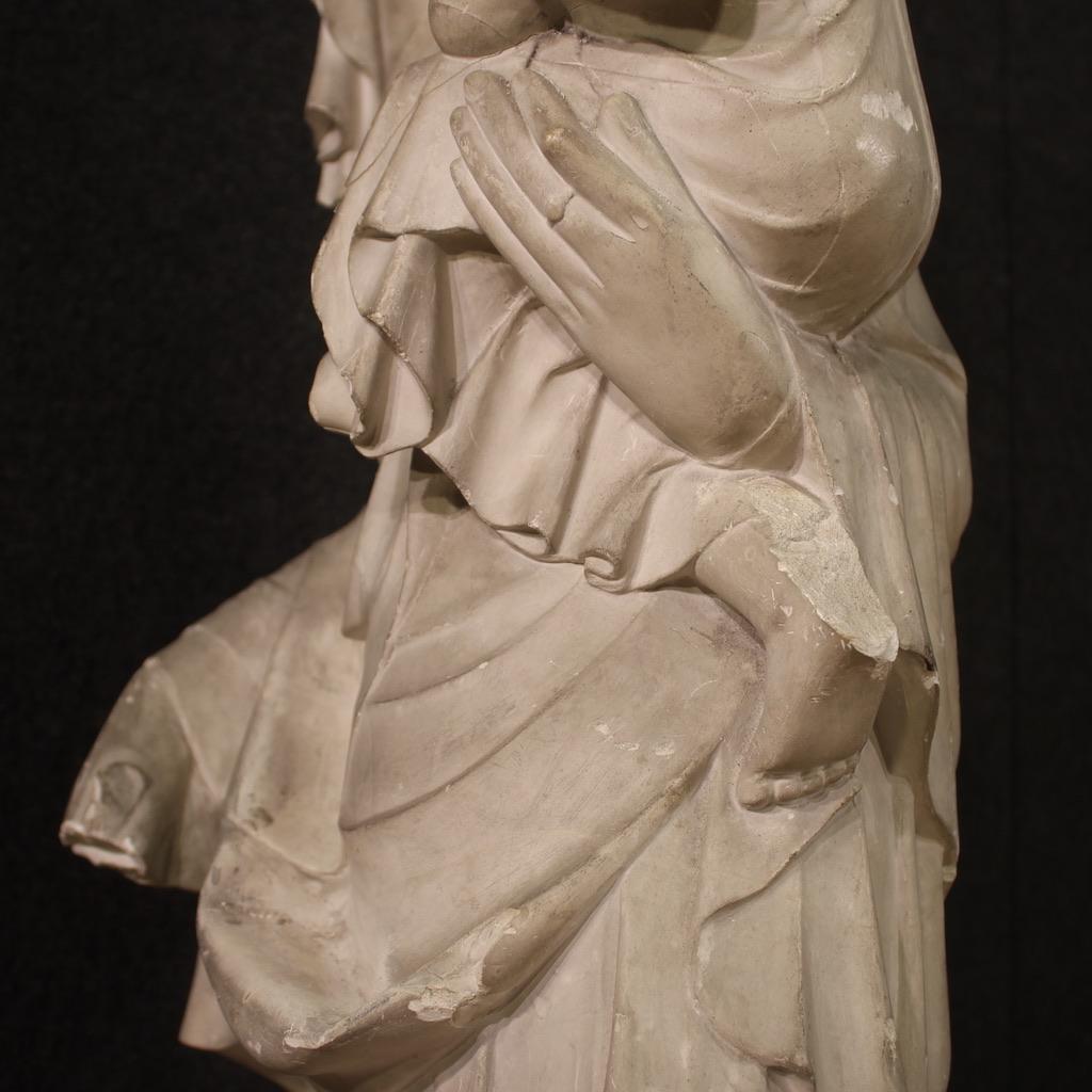 20th Century Plaster Italian Religious Sculpture Madonna with Child, 1920 For Sale 3