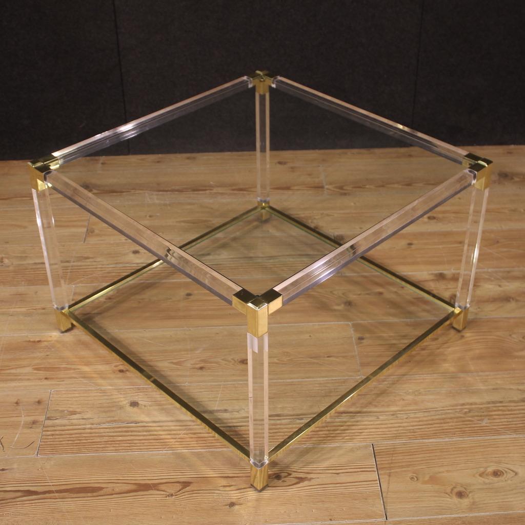 20th Century Plexiglass Glass and Gold Metal Design Italian Coffee Table, 1980 For Sale 4