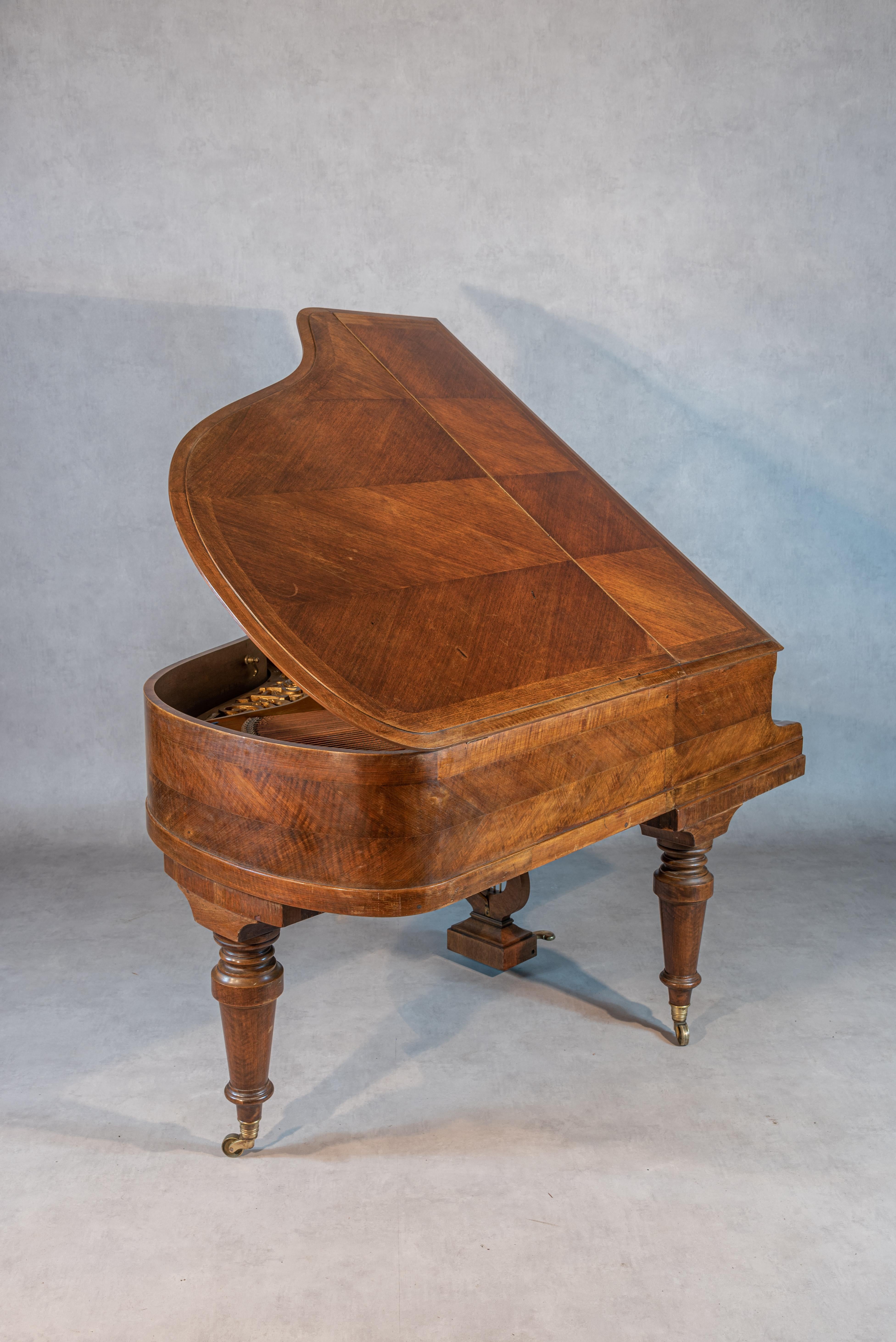 Français Modèle 3Bis Baby Grand Piano en pleyel du 20ème siècle en vente