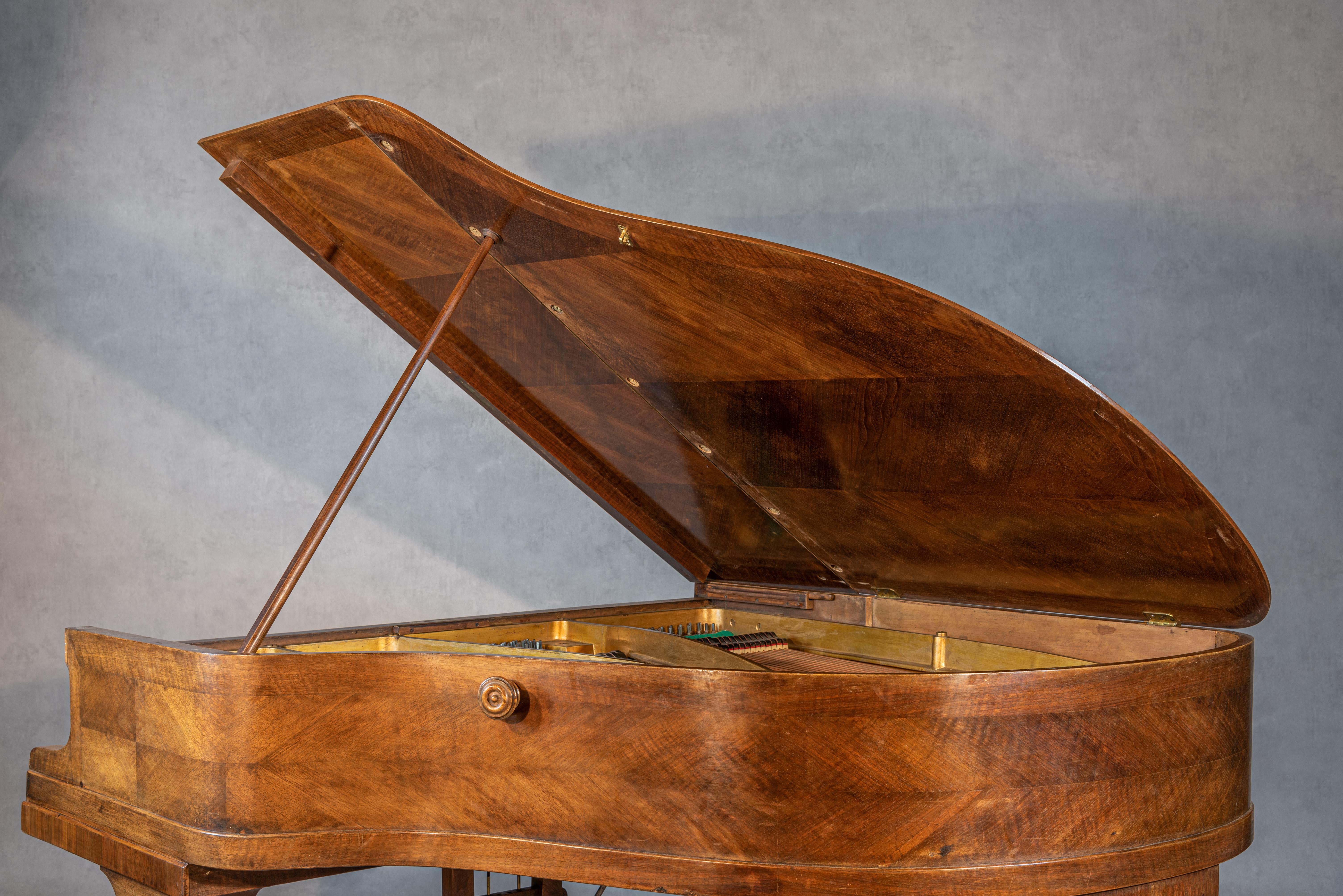 Louis XV 20th Century Pleyel Model 3Bis Baby Grand Piano For Sale