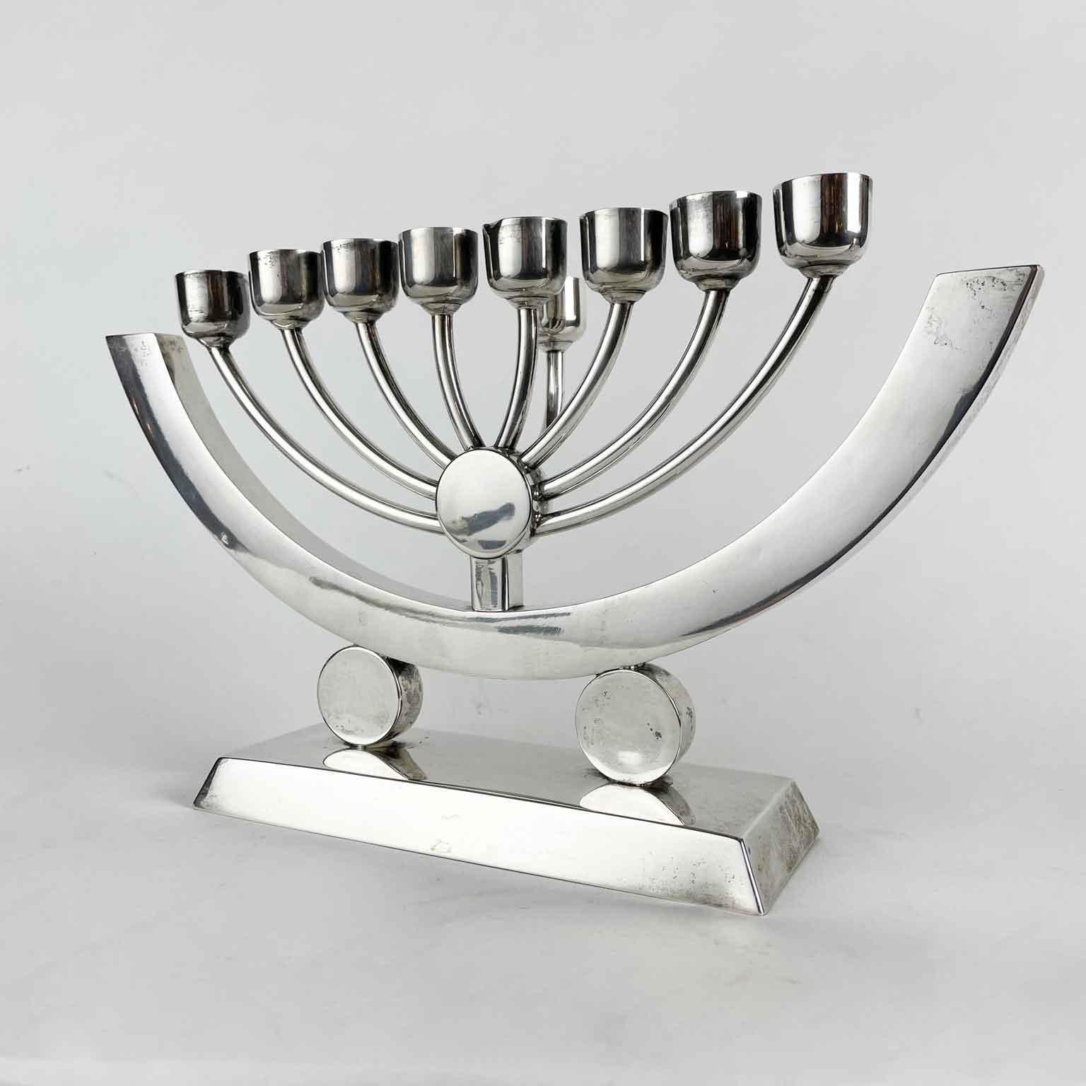 20th Century Polish Art Deco Judaica Silver Hanukkah Lamp Menorah In Good Condition In Milano, MI