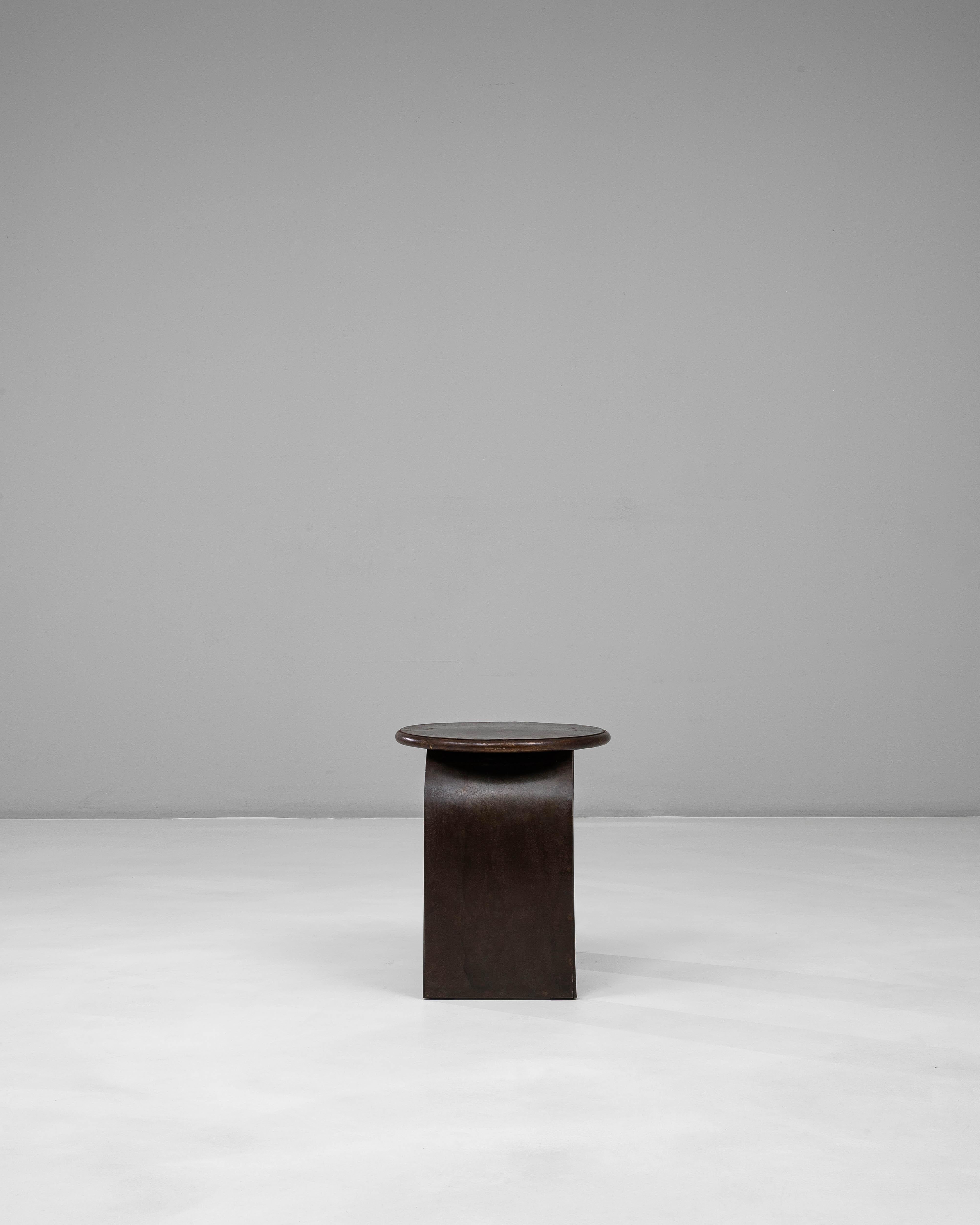 Polnischer industrieller geschwungener Metallhocker des 20. (20. Jahrhundert)