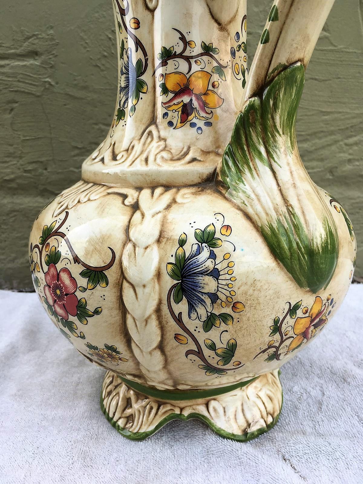 20th Century Porcelain Capodimonte Ornamental Urn or Jar For Sale 4