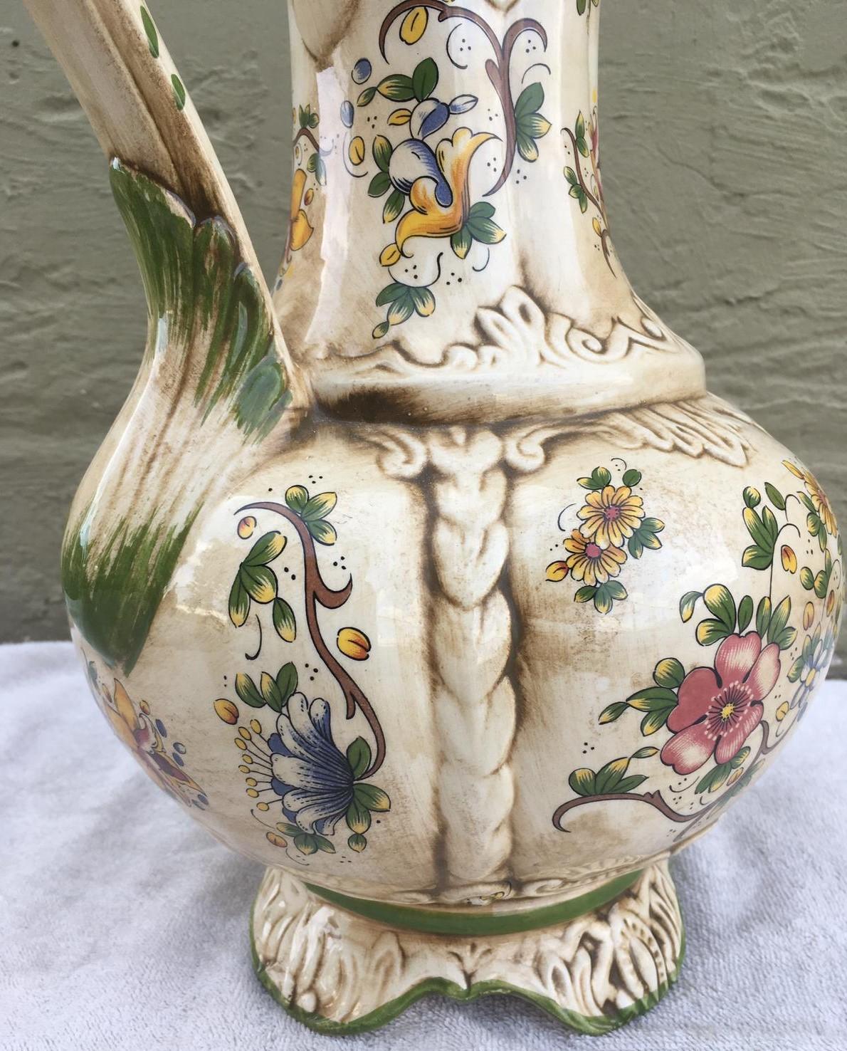 20th Century Porcelain Capodimonte Ornamental Urn or Jar For Sale 5