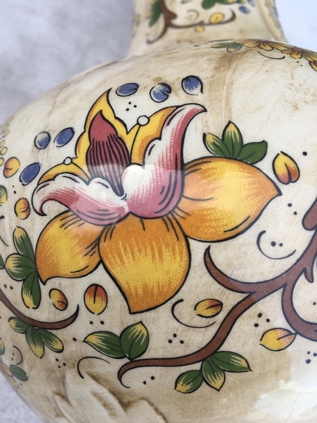 Urna o vaso ornamentale in porcellana di Capodimonte del XX secolo in vendita 12