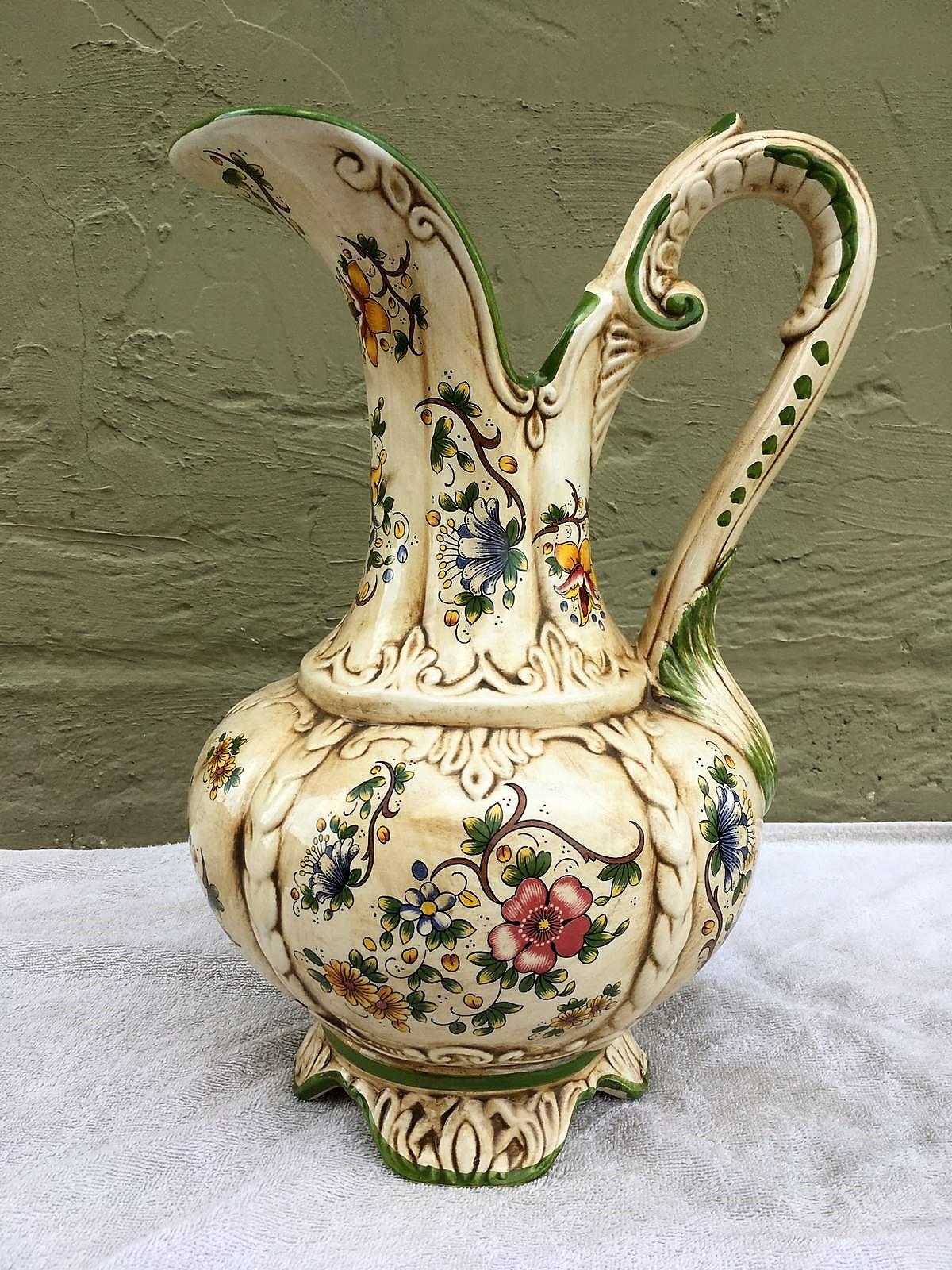 Porzellan Capodimonte Ornamental Urne oder JAR des 20. Jahrhunderts (Neoklassisch) im Angebot