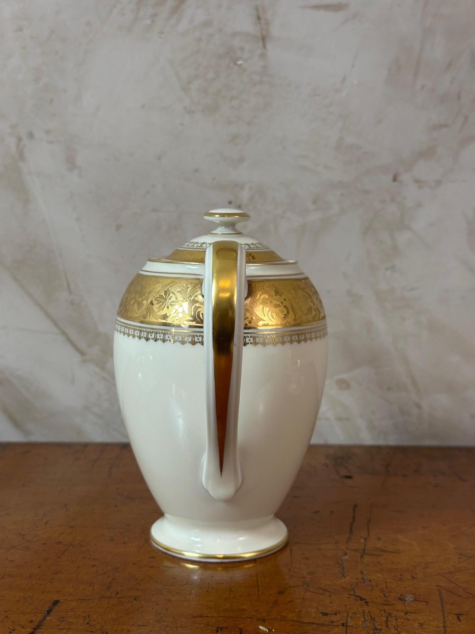20th century Porcelain Coffee Set by Thomas Ivory Bavaria, 1950s For Sale 1