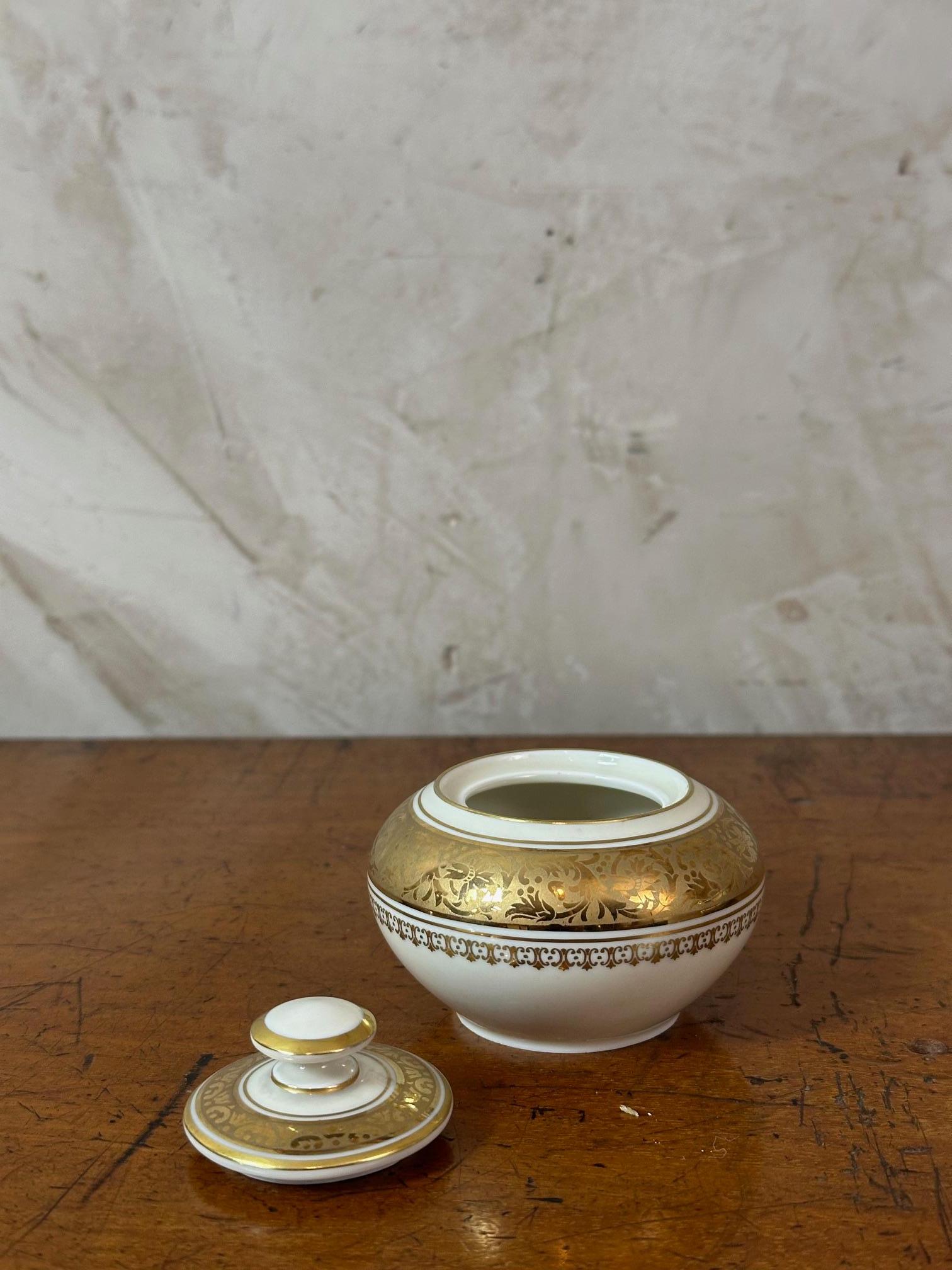 20th century Porcelain Coffee Set by Thomas Ivory Bavaria, 1950s For Sale 3