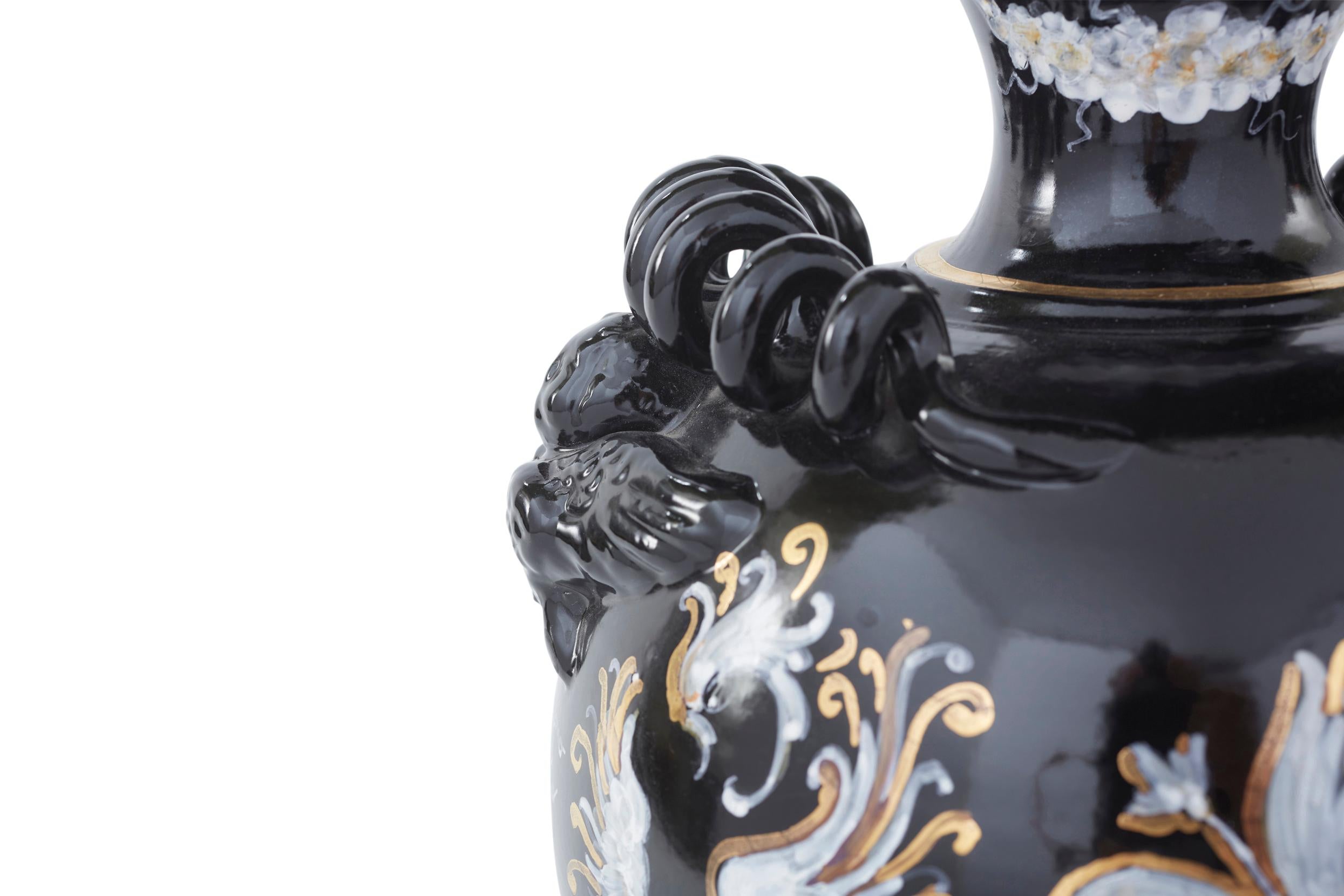 20th Century Porcelain Decorative Piece / Vase For Sale 1