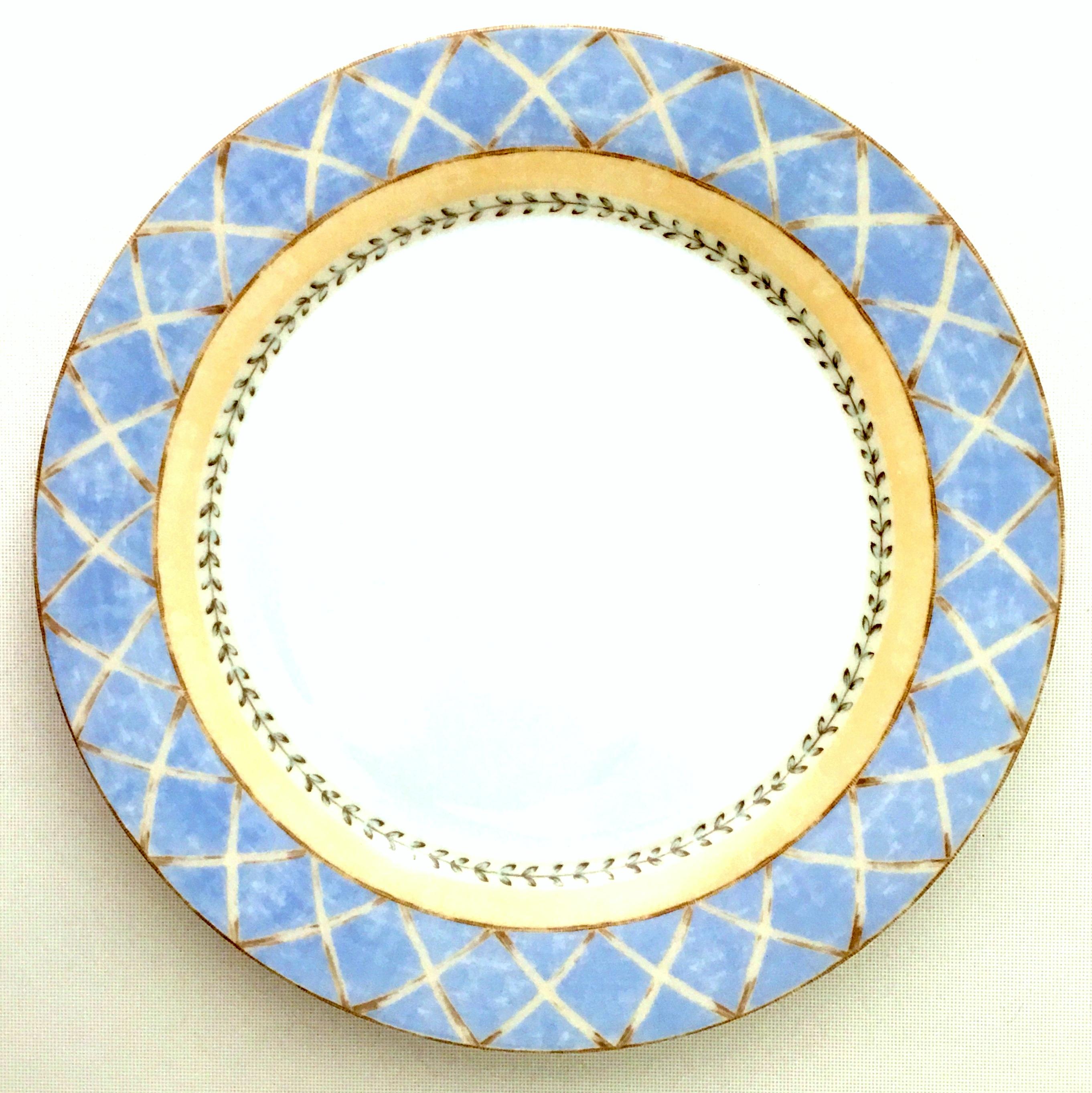 Asian 20th Century Porcelain Dinner Plates 