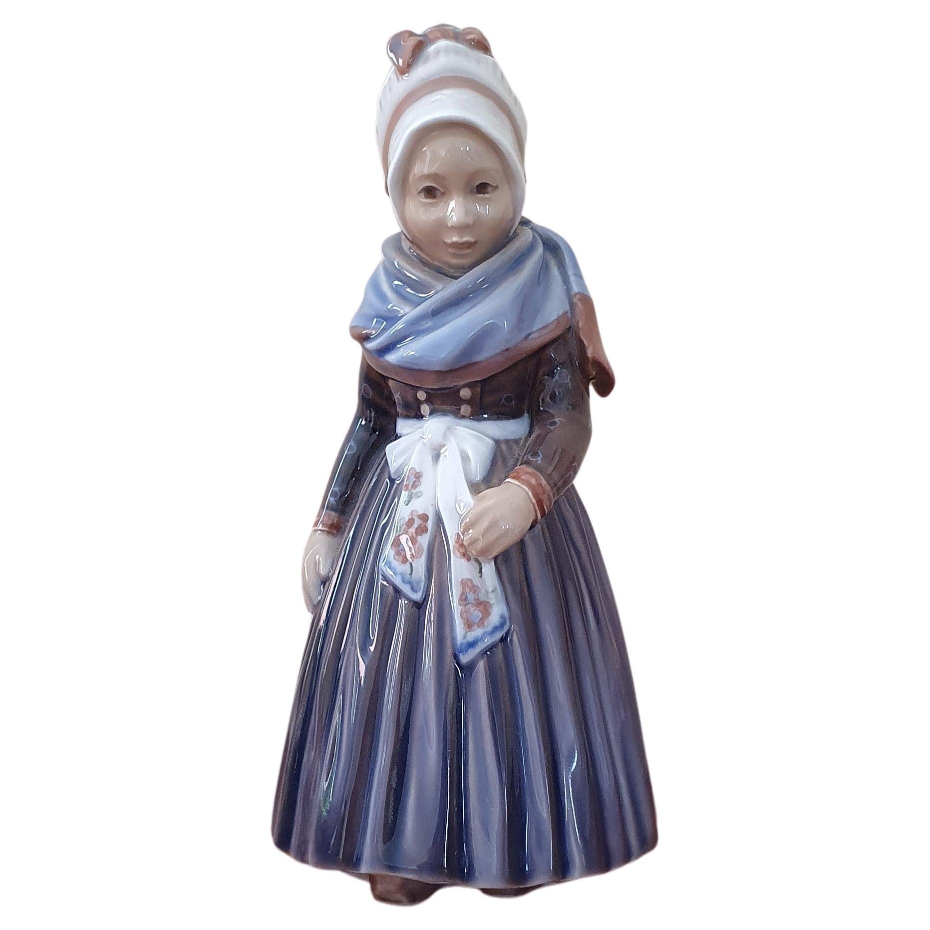 Figurine en porcelaine du 20e siècle représentant une jeune fille de Fanø 