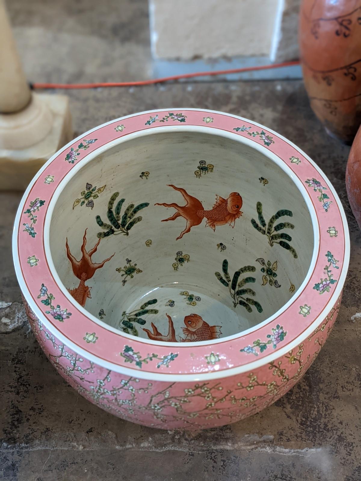 20th Century Porcelain Fish Bowls from China In Good Condition For Sale In Dallas, TX