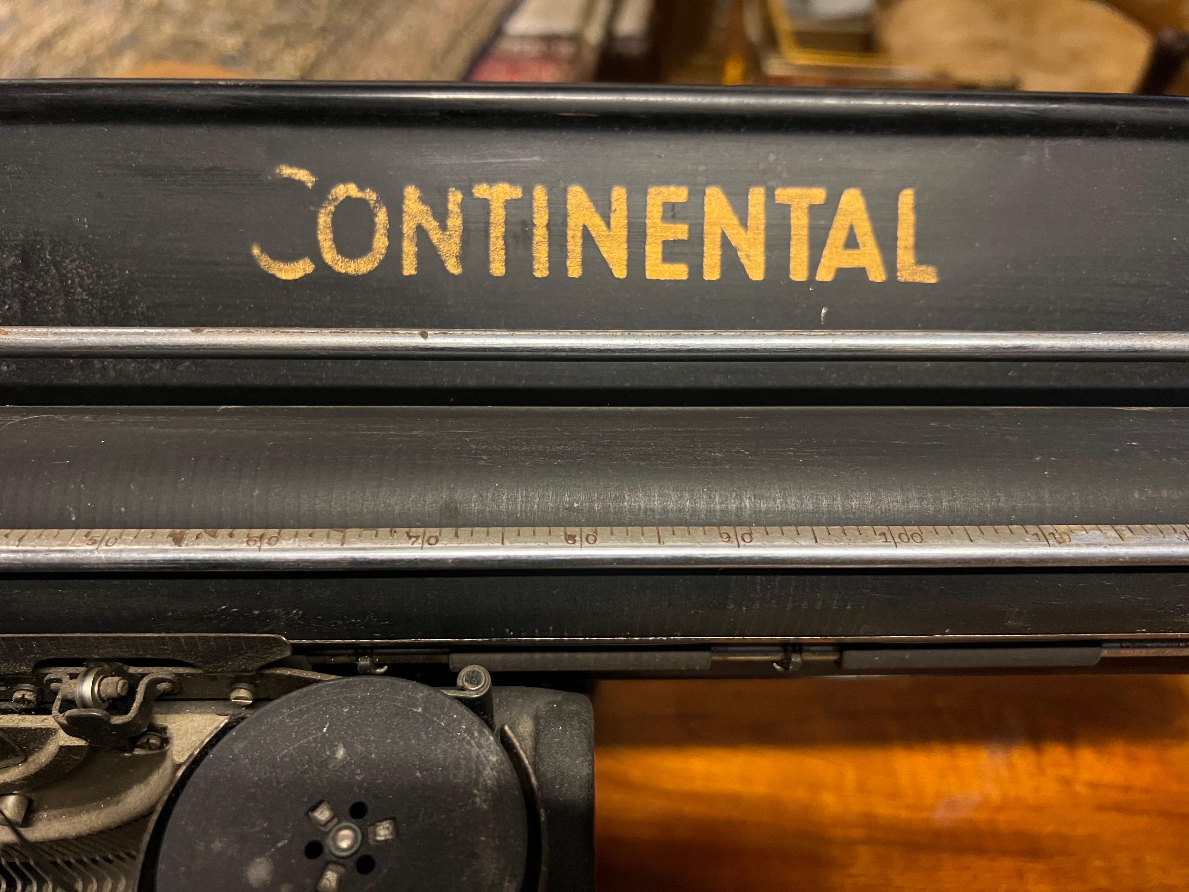 20th Century Portable Large Typewriter Continental made in Germany For Sale 1