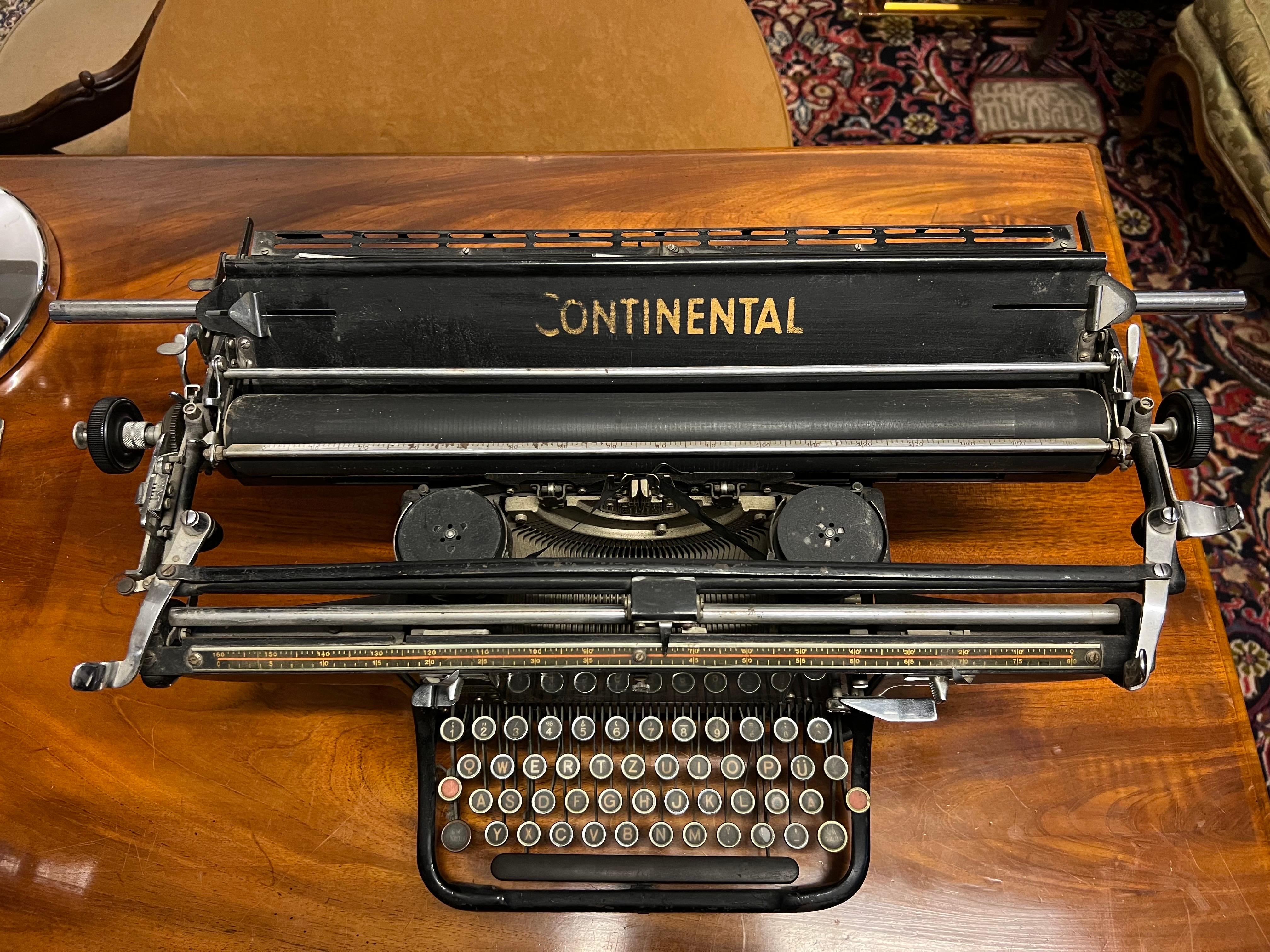 20th Century Portable Large Typewriter Continental made in Germany For Sale 4