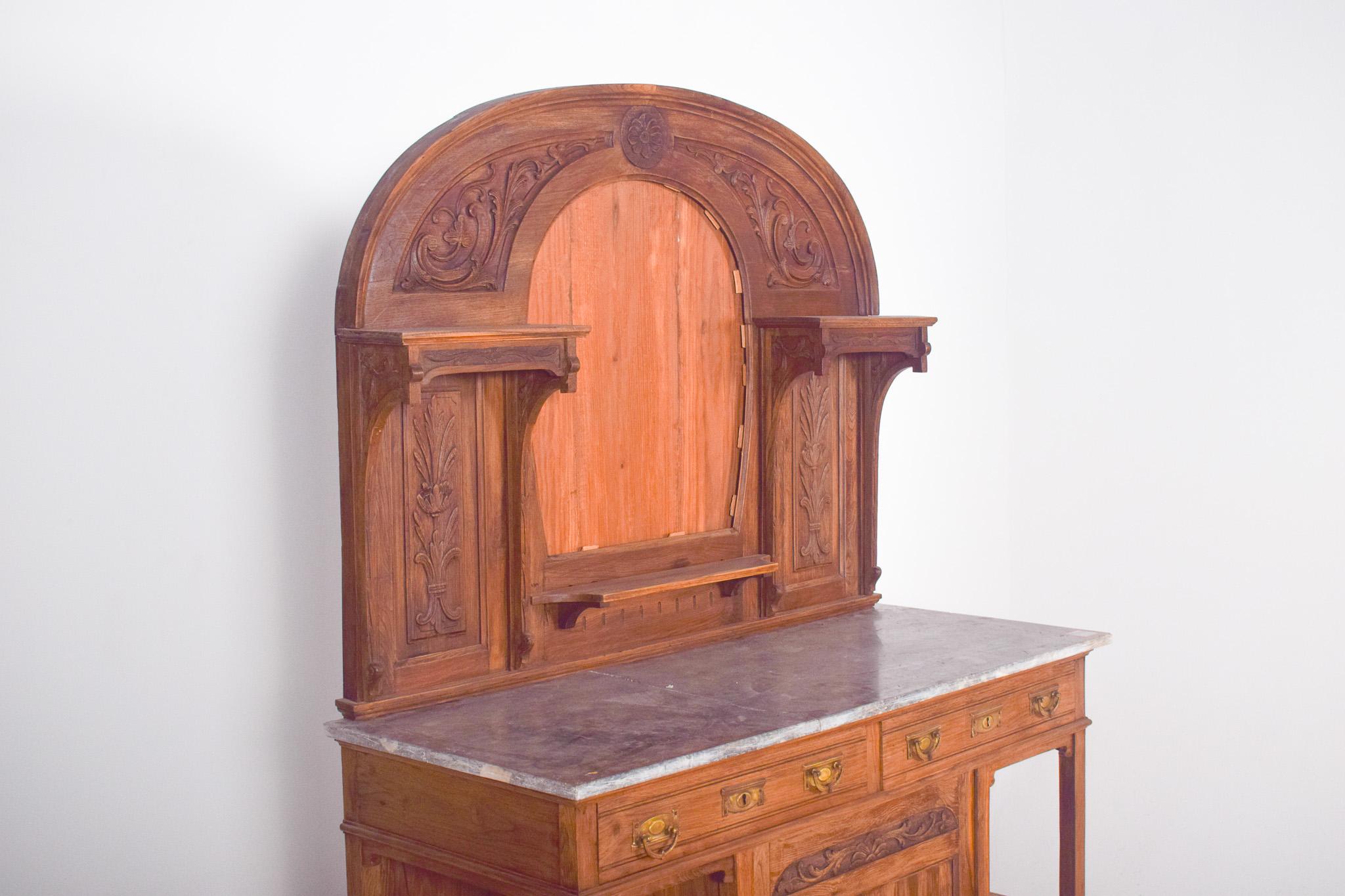 20th Century Portuguese Art Nouveau Tall Sideboard In Fair Condition For Sale In Lisboa, Lisboa