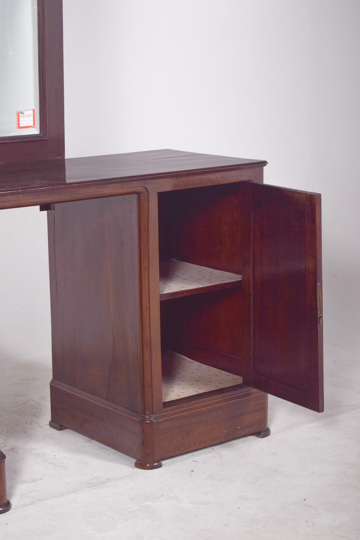 20th Century Portuguese Dressing Table with Mirror For Sale 5