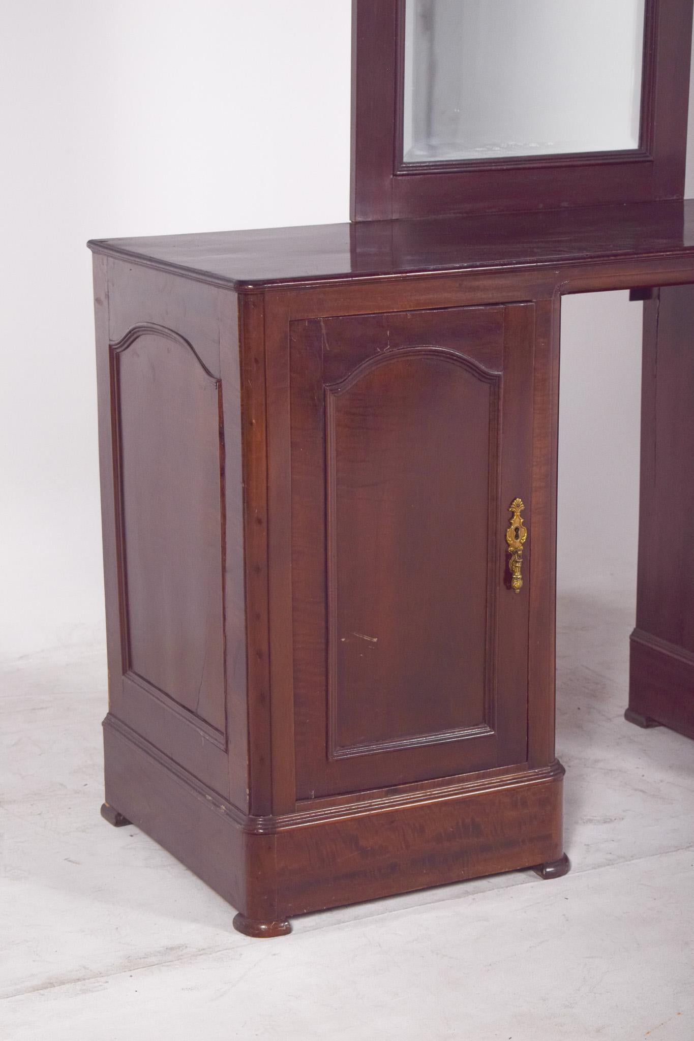 20th Century Portuguese Dressing Table with Mirror For Sale 2