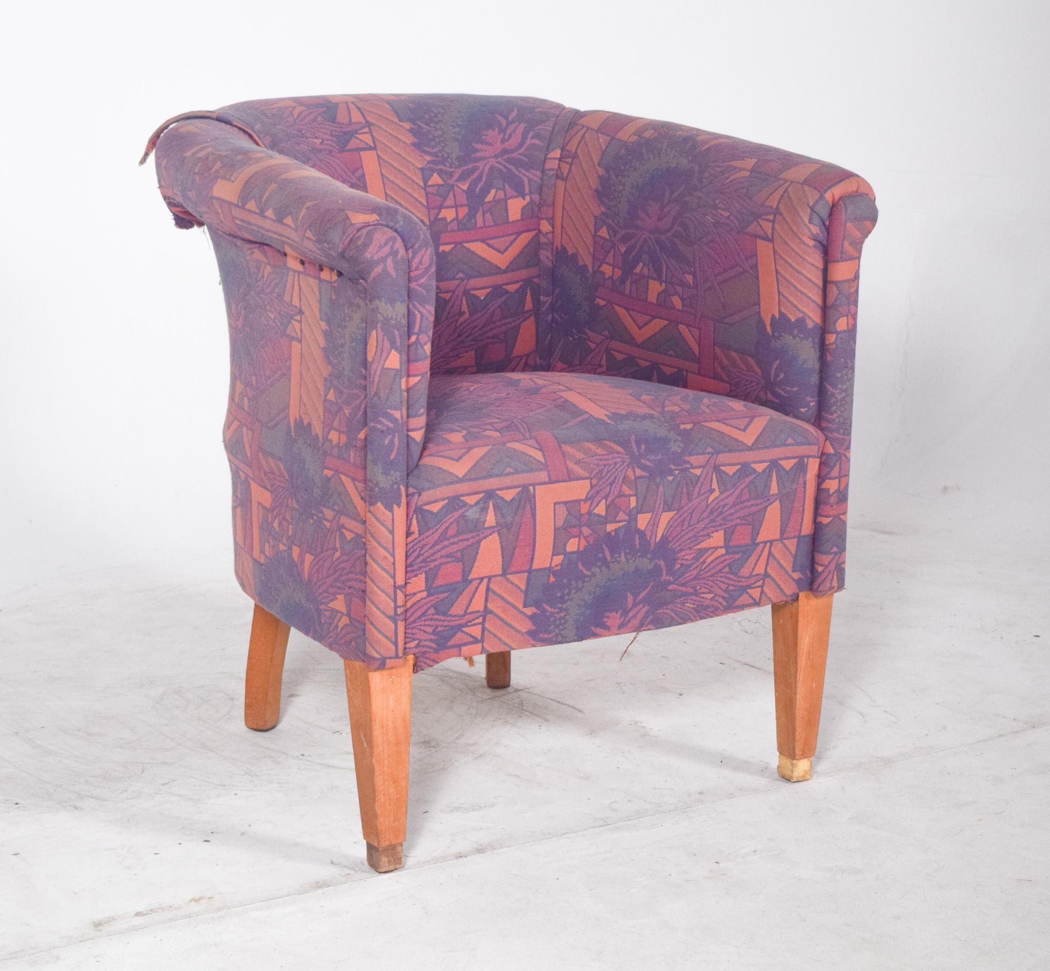 Chaise basse 