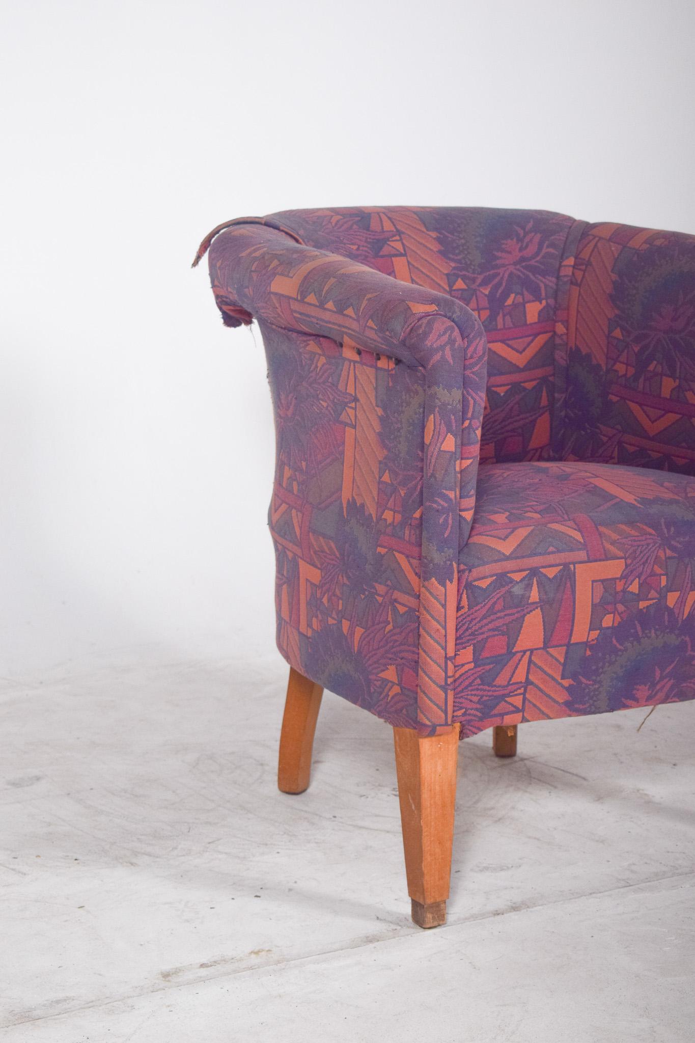 Portugais Chaise basse portugaise du 20e siècle en vente
