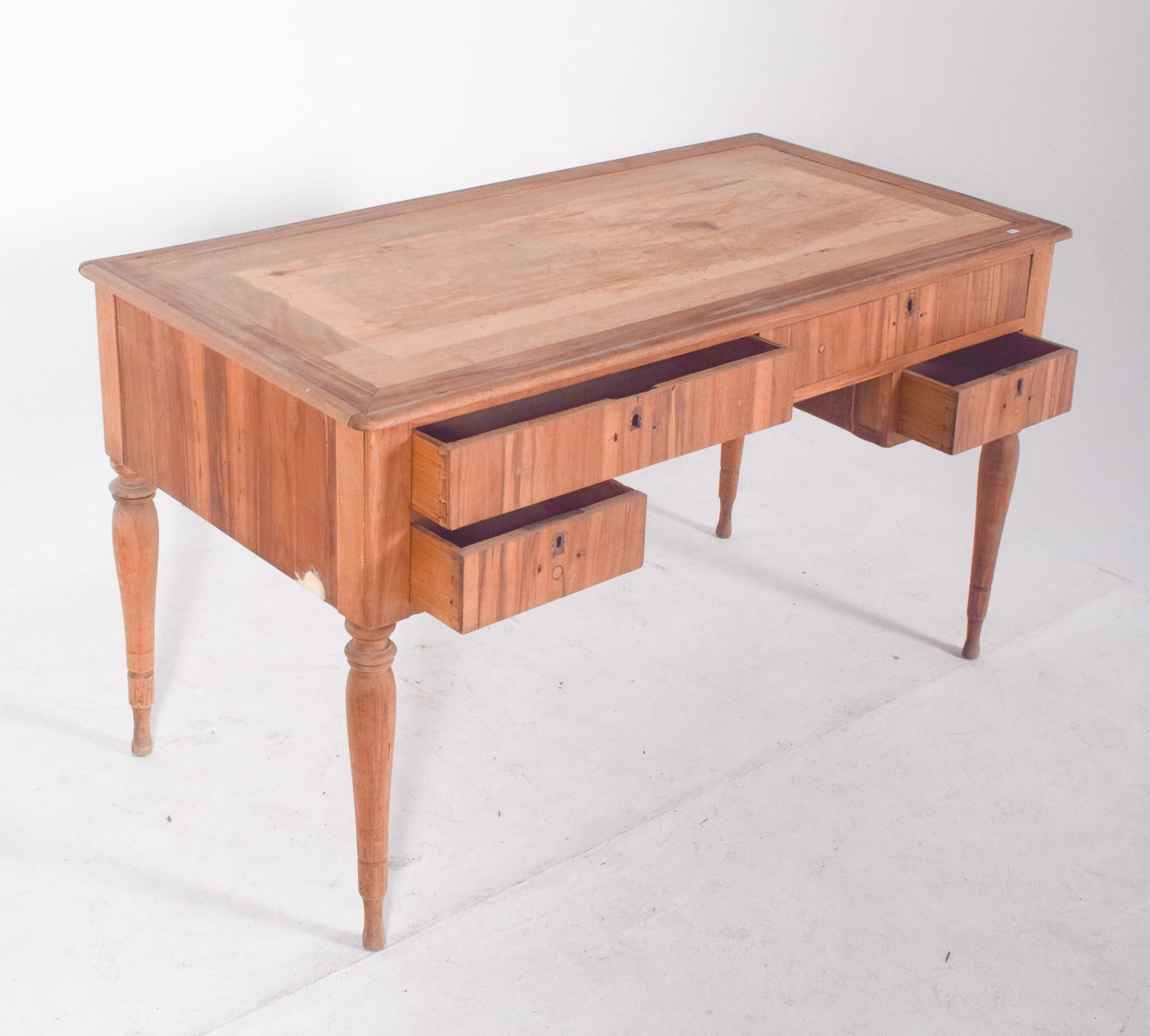 20th Century Portuguese Romantic Desk For Sale 4