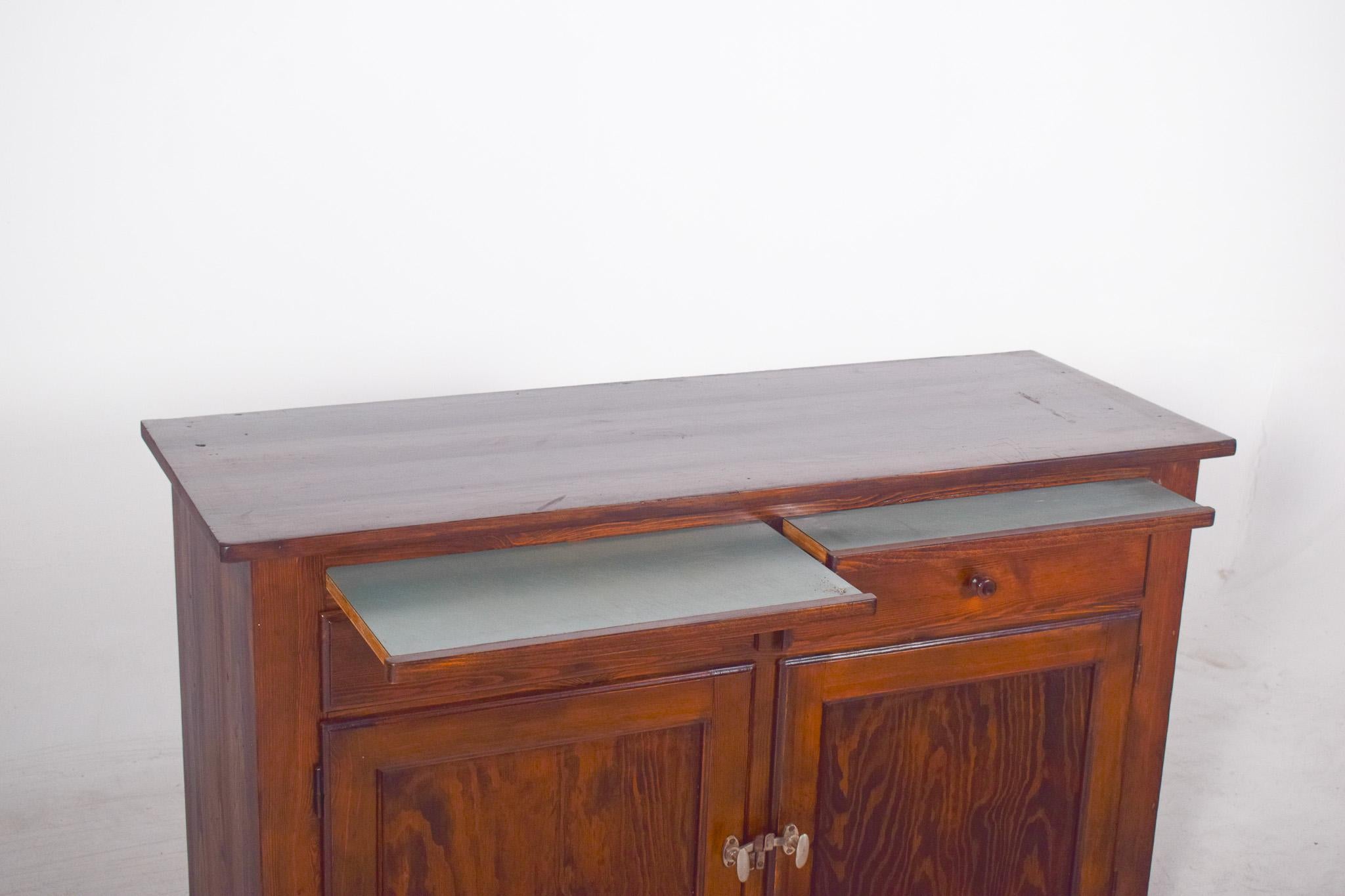 20th Century Portuguese Two-body Display Cabinet For Sale 7