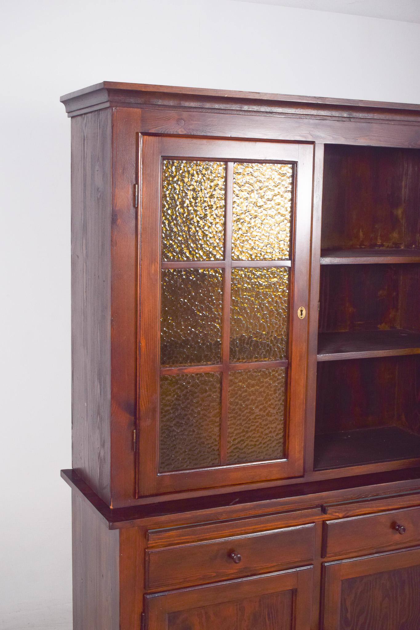 20th Century Portuguese Two-body Display Cabinet For Sale 2