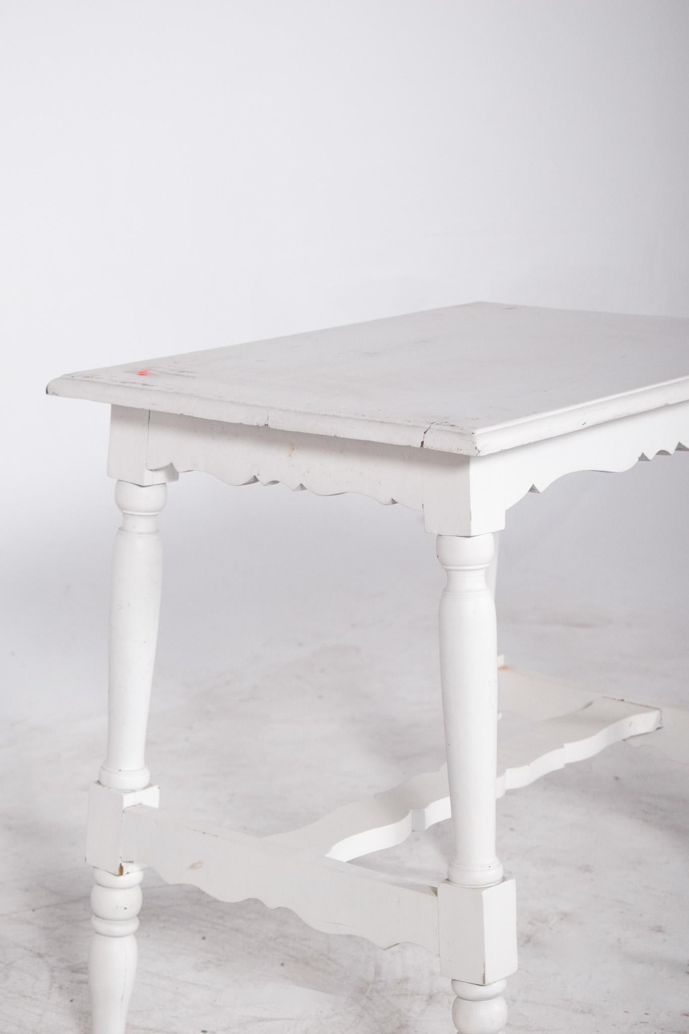 Wood 20th Century Portuguese White Painted Coffee Table For Sale