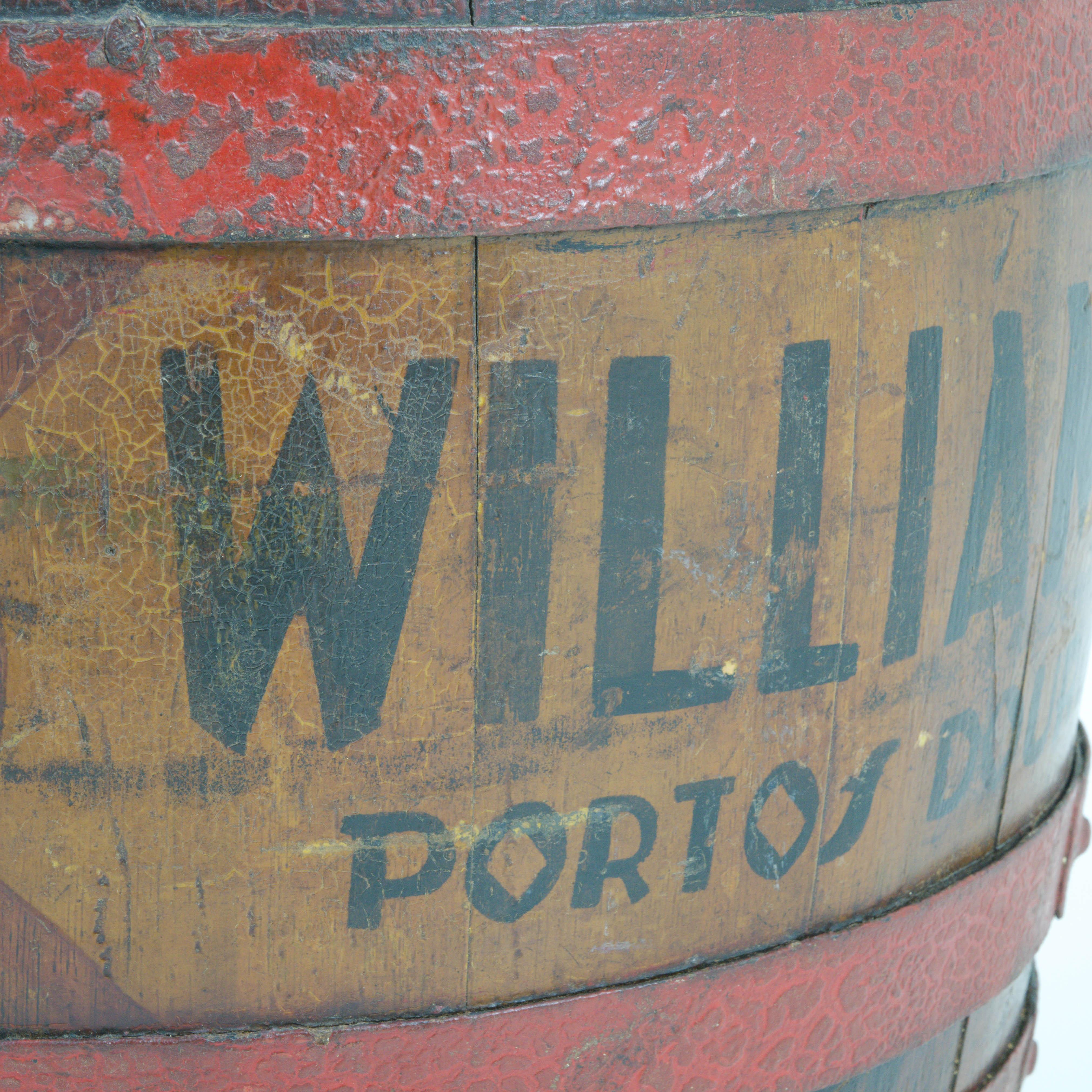 20th Century Portuguese Wooden Barrel Side Table For Sale 4