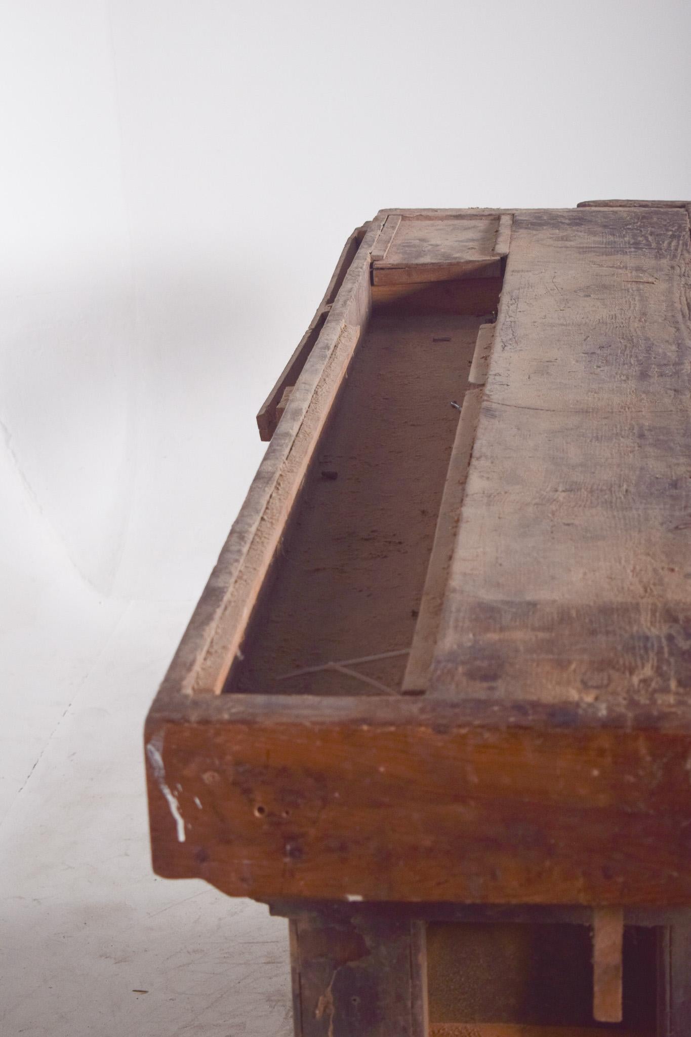 20th-Century Portuguese Woodworker's Workbench For Sale 5