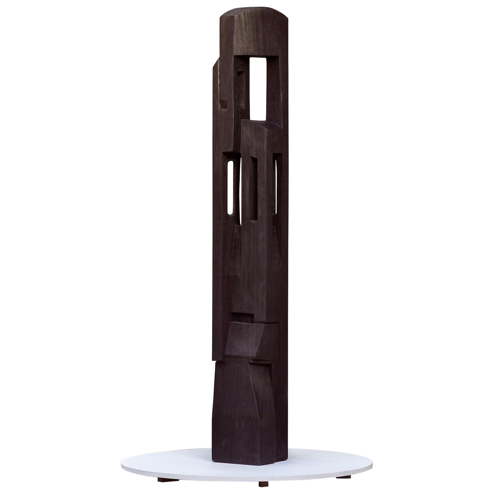 Escultura tótem de madera postmoderna del siglo XX de Bertrand Creach