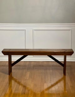 Banc primitif en pin du 20e siècle