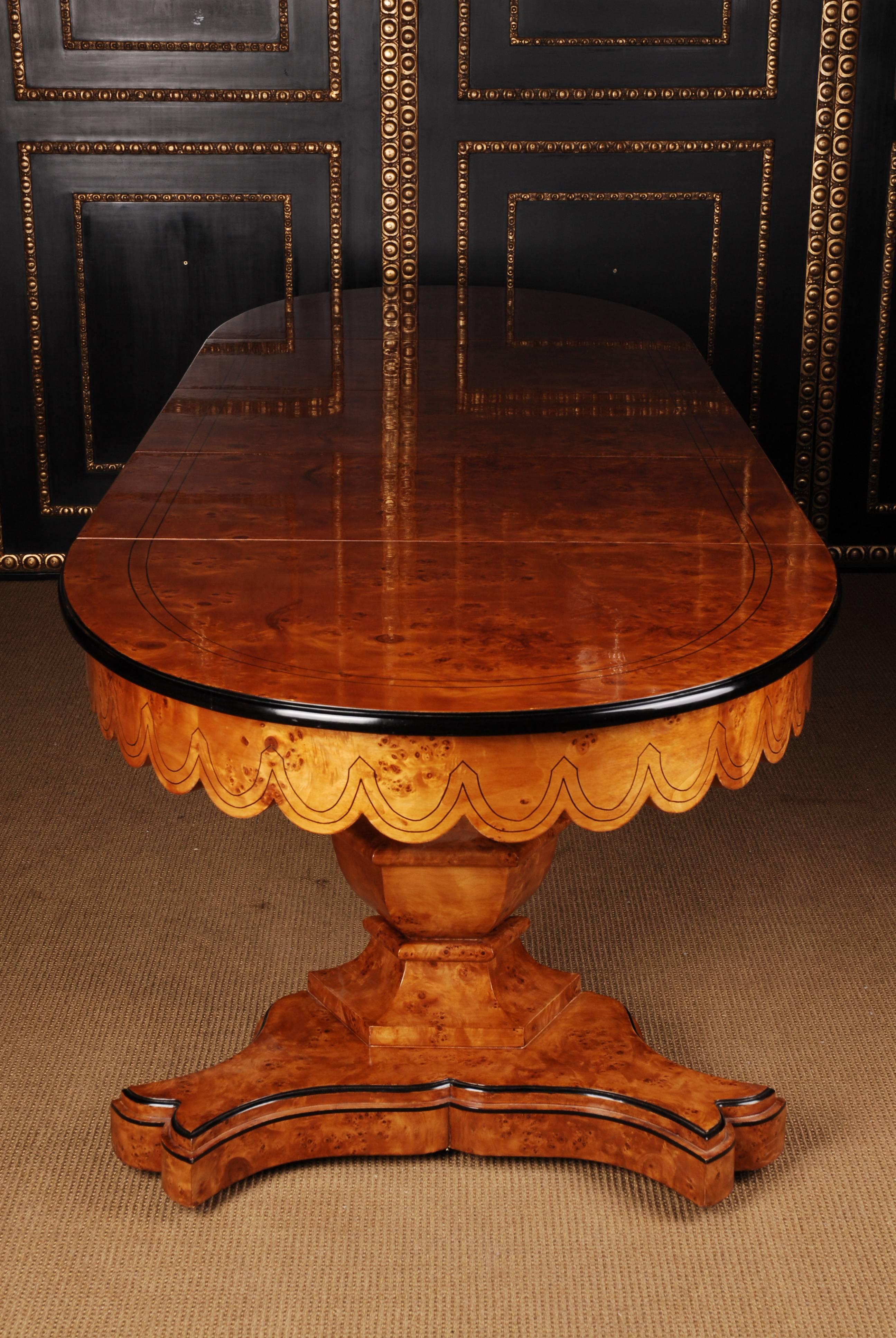 20th Century Princely Extendable Dinner Table in Biedermeier Style In Good Condition In Berlin, DE