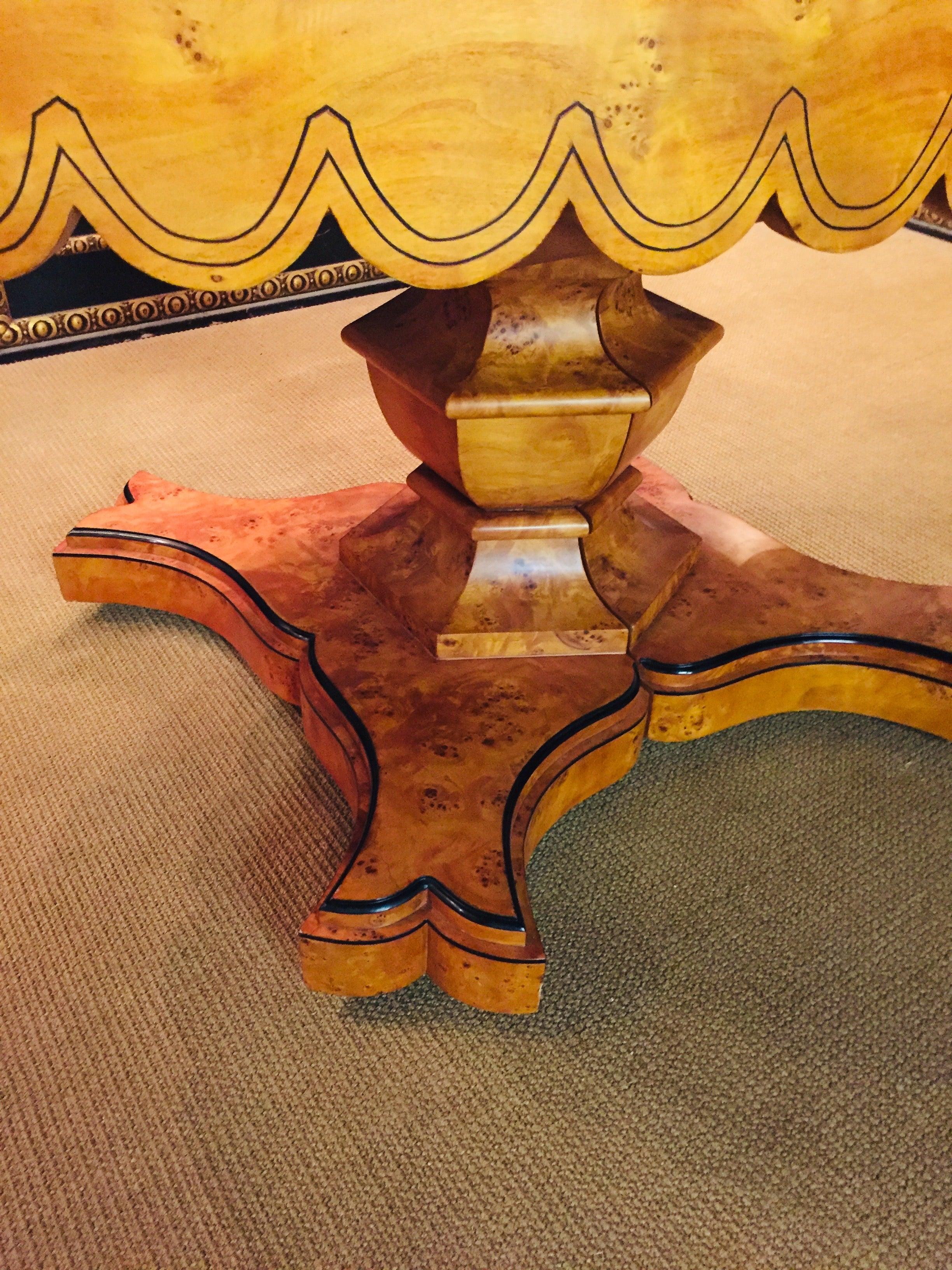 German 20th Century Princely Extendable Dinner Table in Biedermeier Style