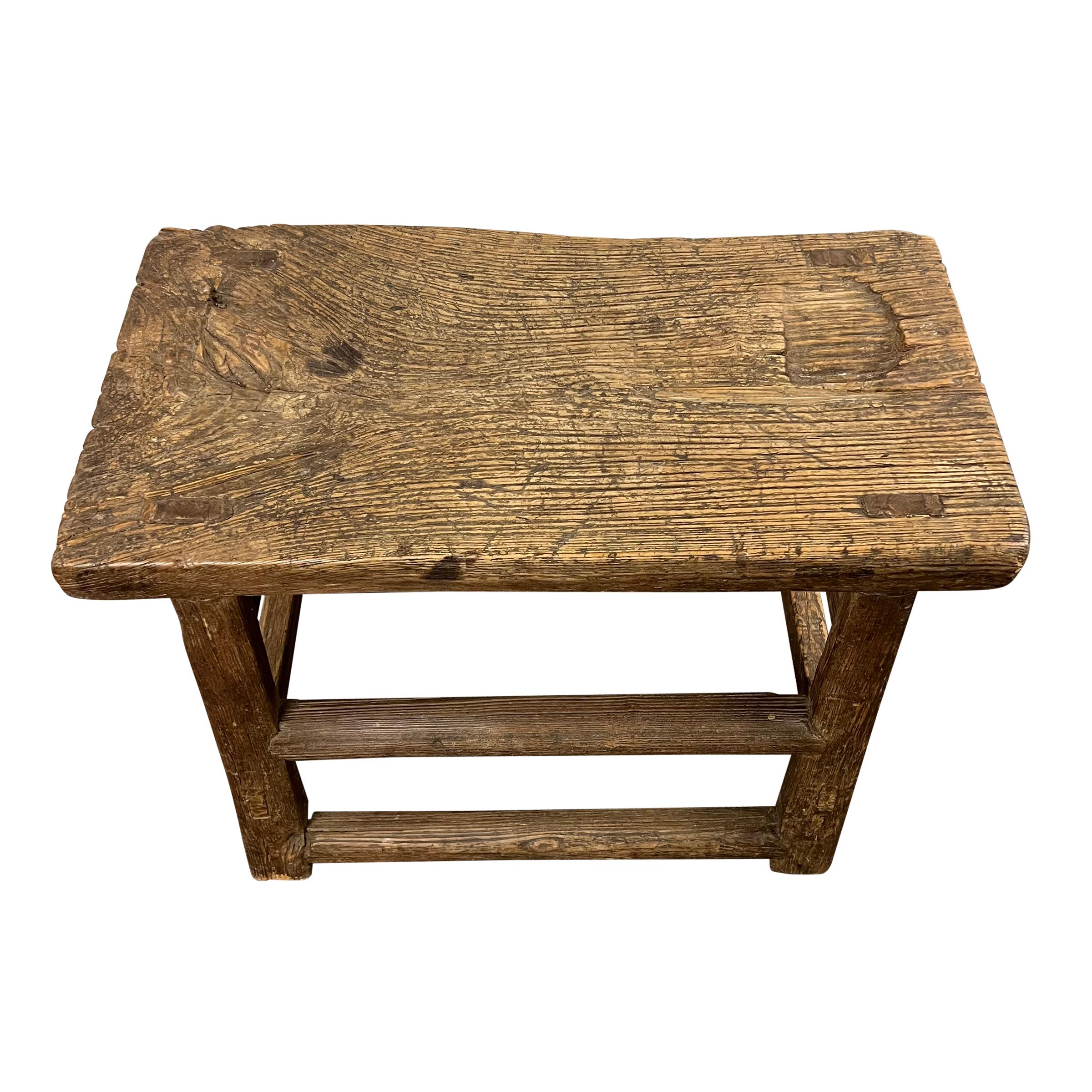 20ième siècle Tabouret ou table d'appoint chinoise provinciale du 20e siècle en vente