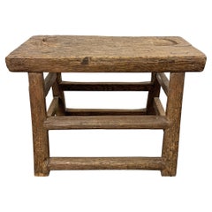 Taburete o mesa auxiliar china provincial del siglo XX