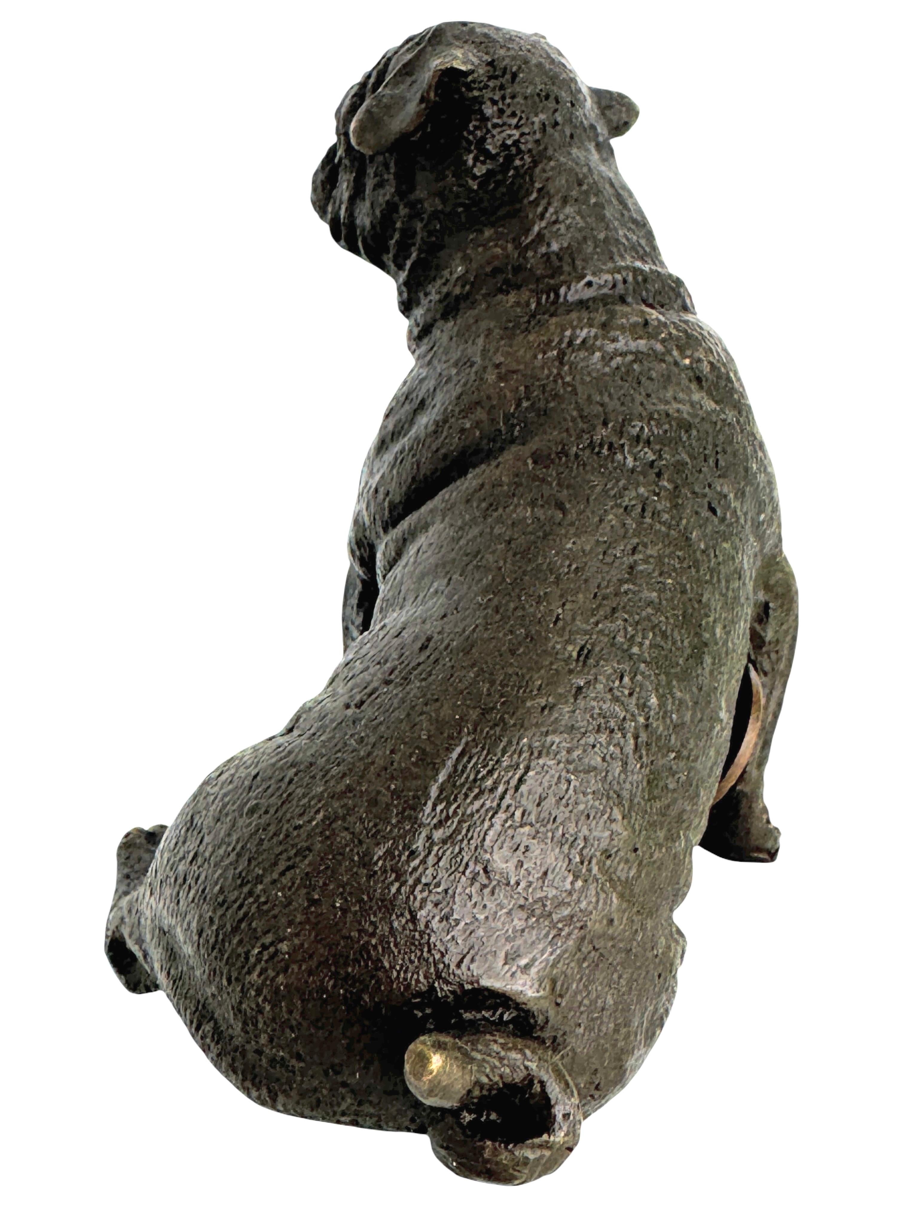 Milieu du XXe siècle 20ème siècle Chien Carlin Autrichien Figurine Miniature Statue 1950s France en vente