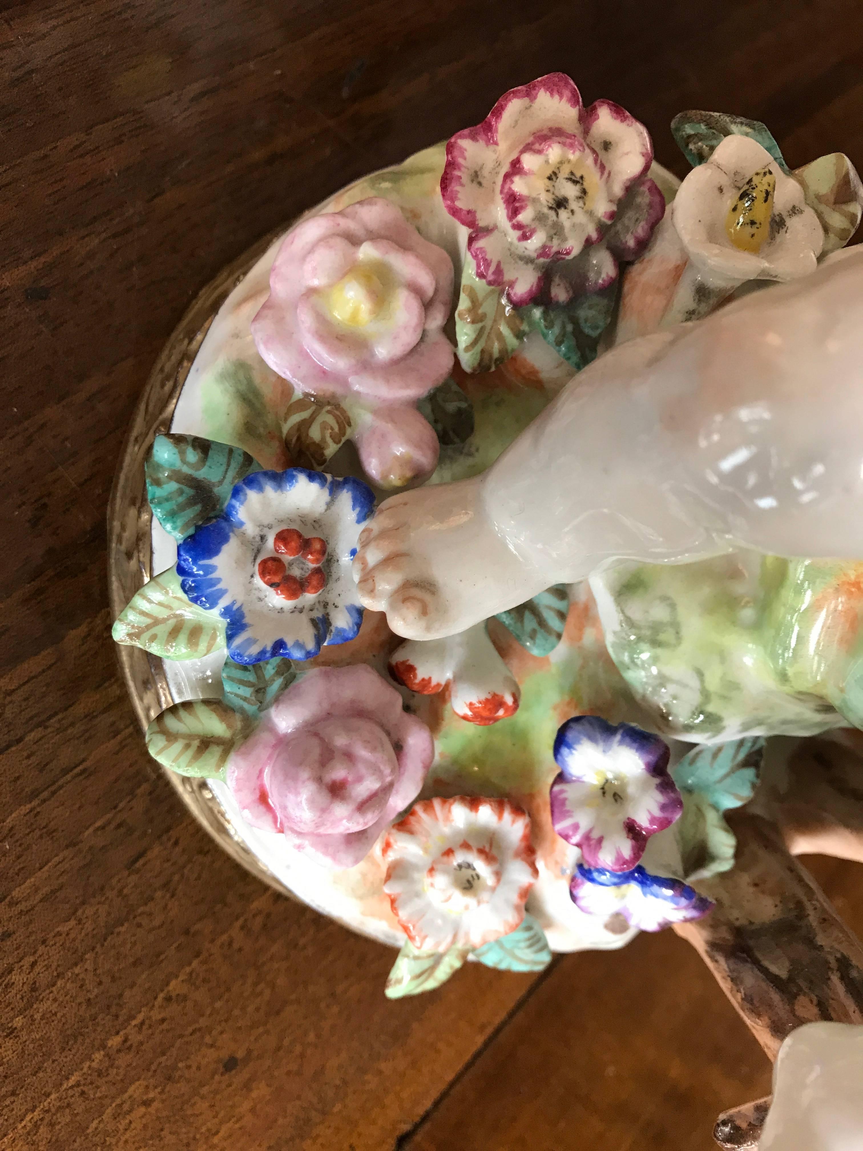 20th Century Putti European Pair of Porcelain Cherubs For Sale at 1stDibs