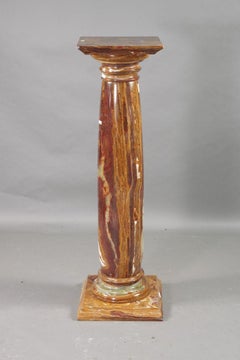 20th Century Quality Marble Onyx Pillar/ Column in Neoclassical Style