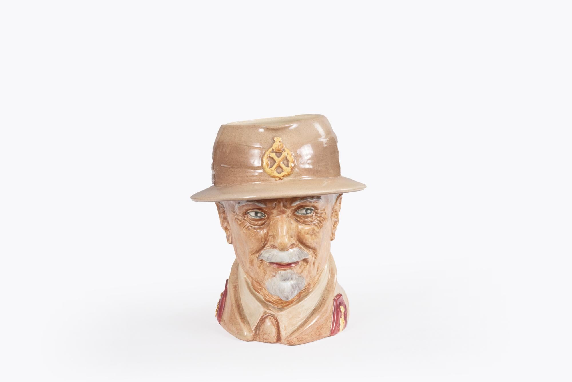 20. Jahrhundert Seltene Royal Doulton Toby Kanne (Porzellan) im Angebot