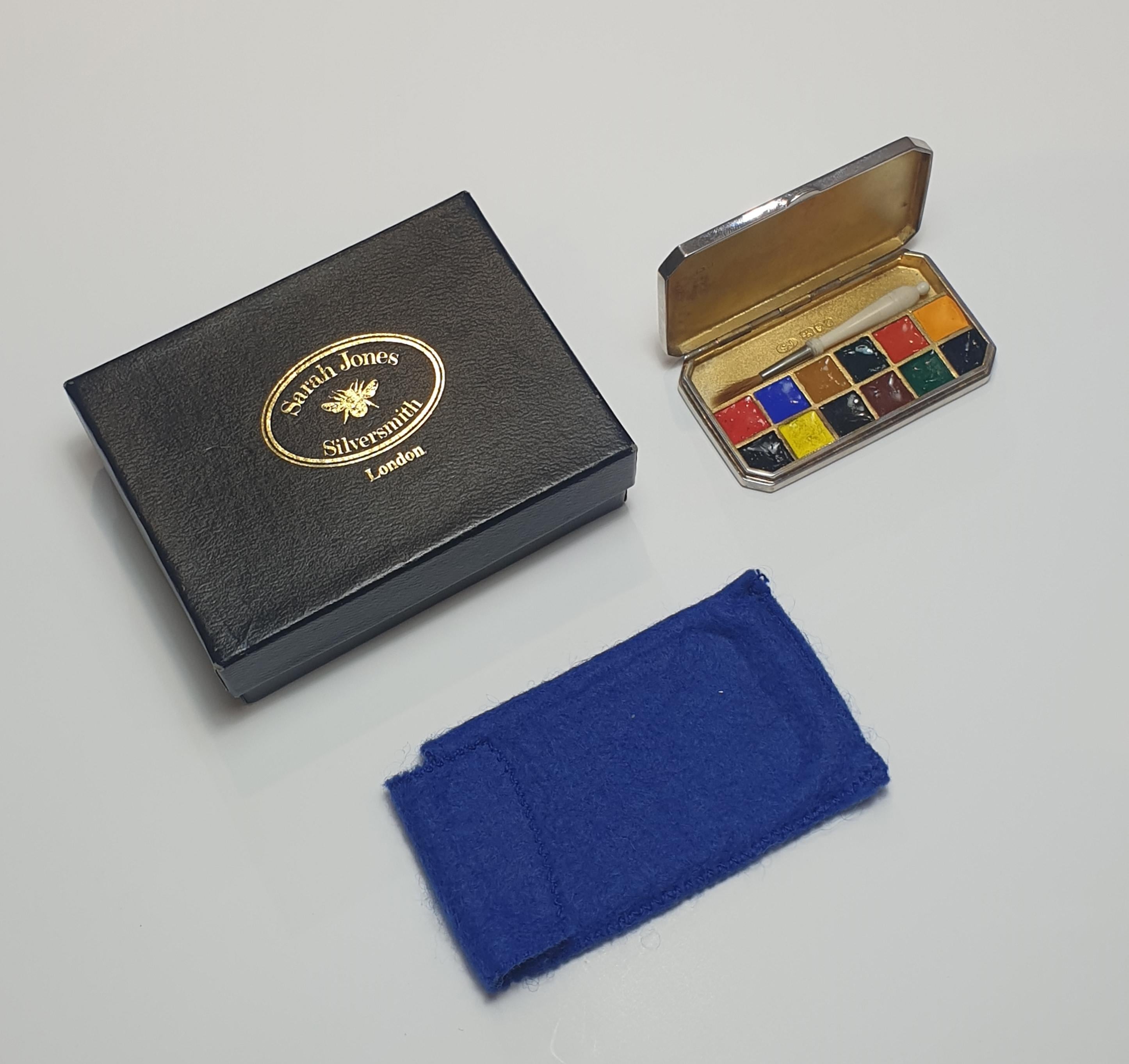 Britannique Rare boîte à aquarelle miniature en argent massif du 20e siècle en vente